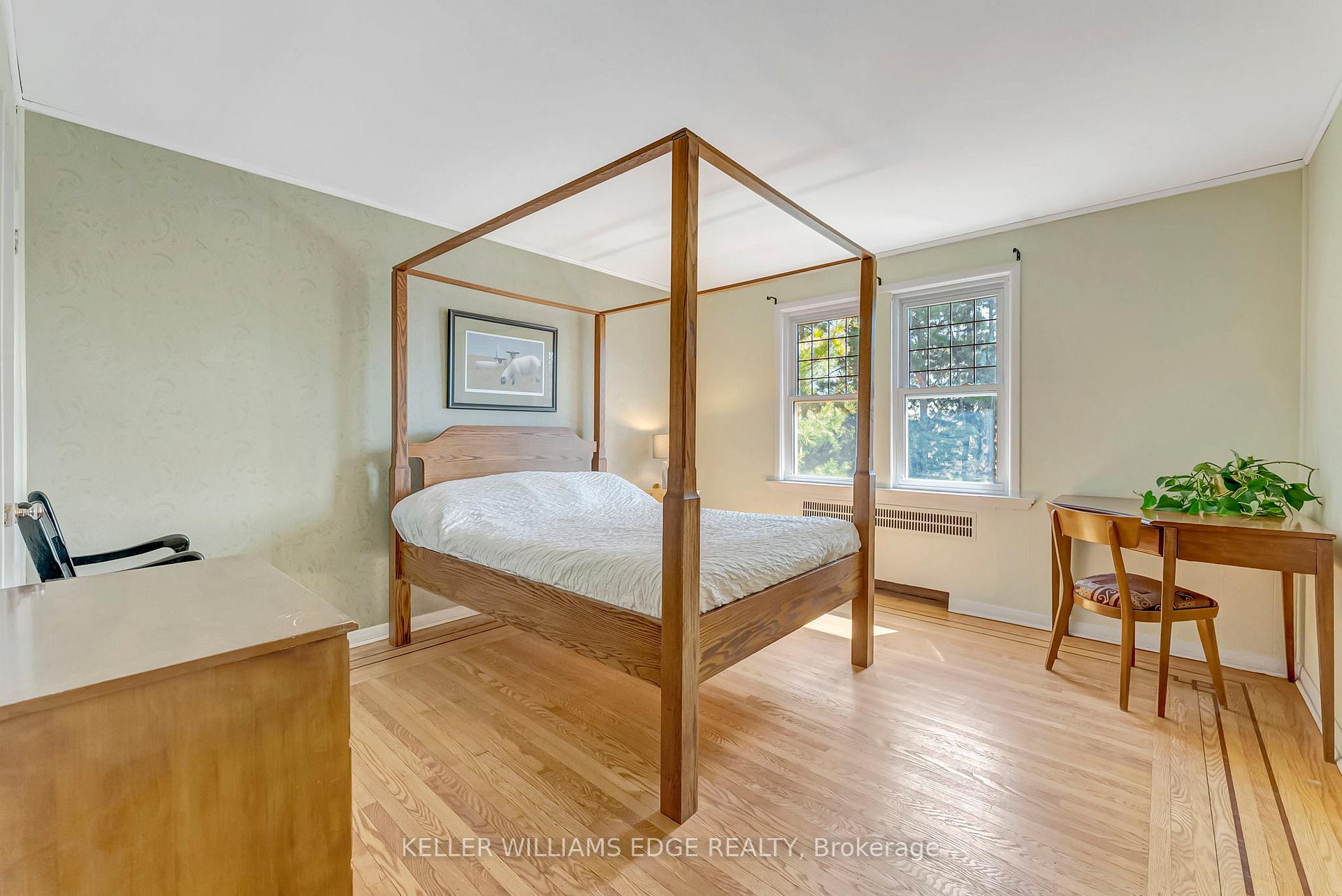 Photo 17 of 969 Montclair Avenue, Hamilton, Delta — HOMEH