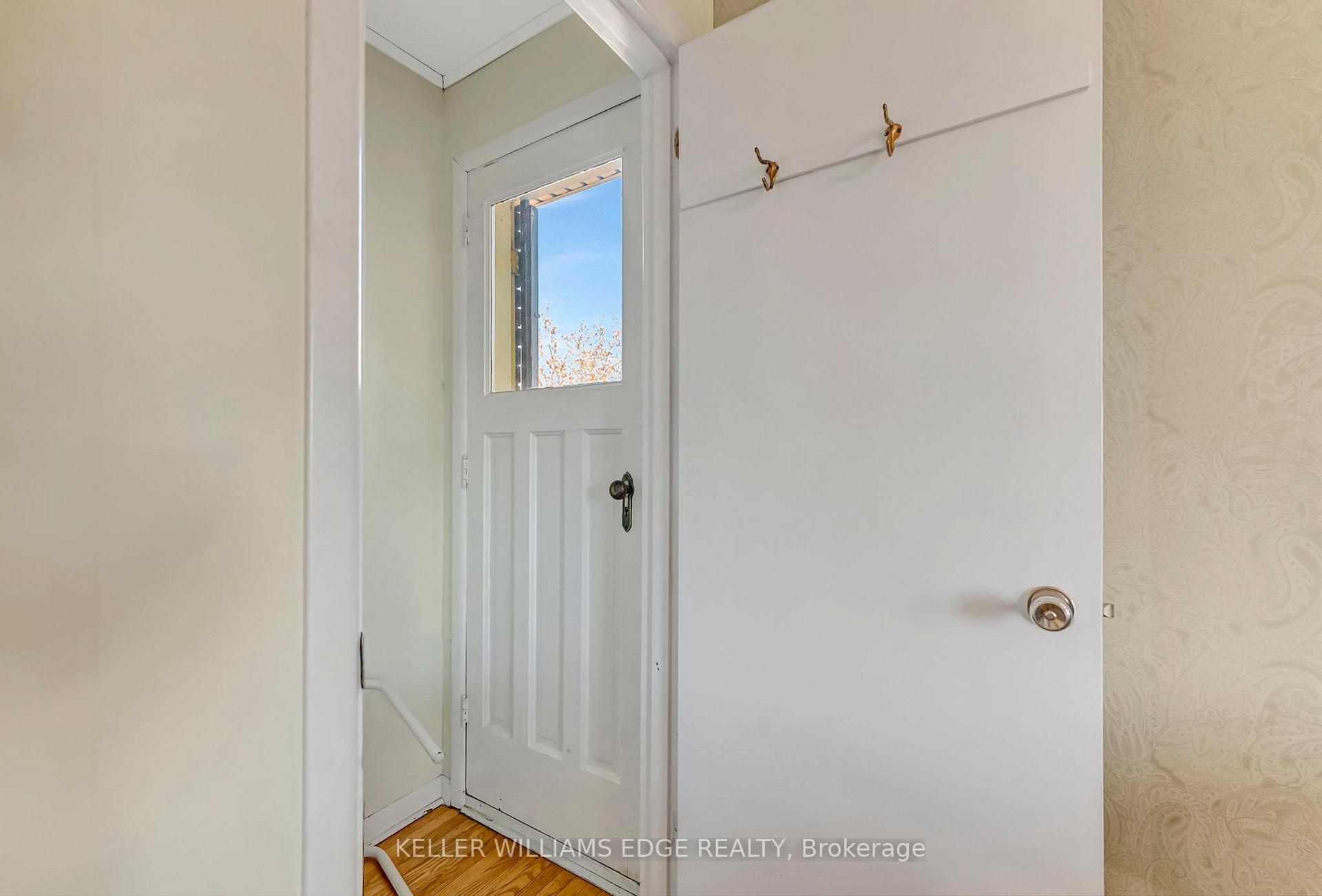 Photo 22 of 969 Montclair Avenue, Hamilton, Delta — HOMEH