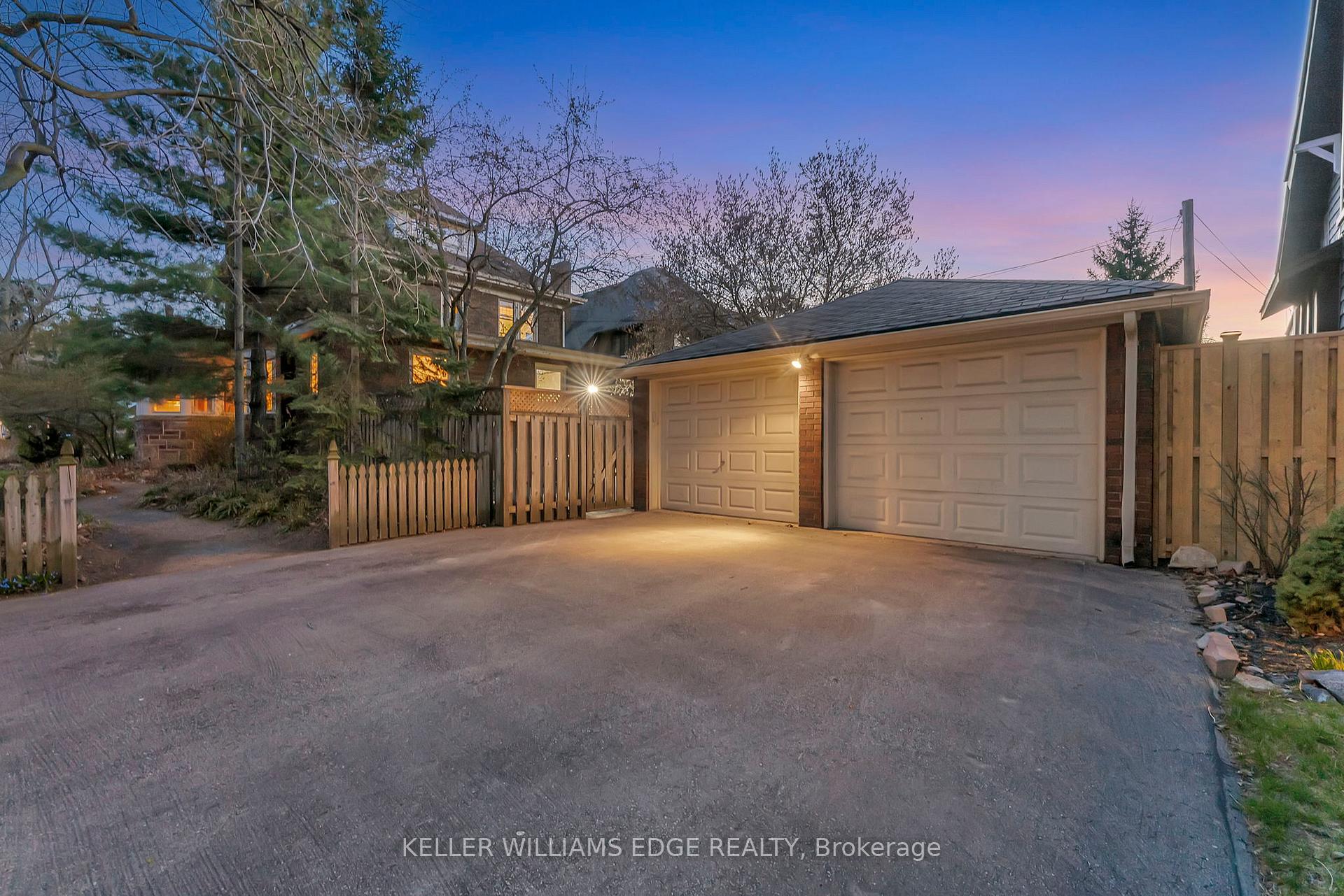 Photo 45 of 969 Montclair Avenue, Hamilton, Delta — HOMEH