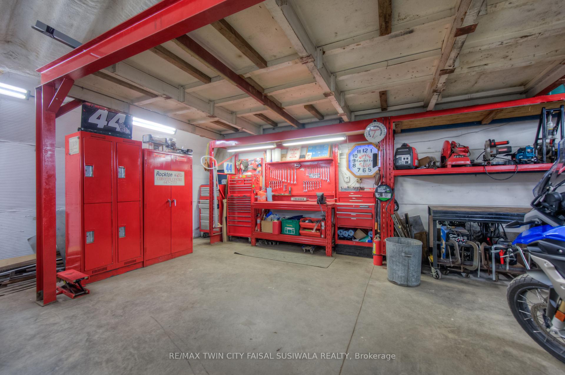 Photo 9 of 1855 Concession 8 Road W, Hamilton, Rural Flamborough — HOMEH