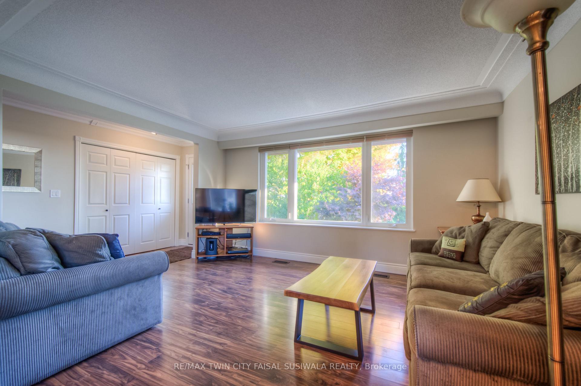 Photo 18 of 1855 Concession 8 Road W, Hamilton, Rural Flamborough — HOMEH