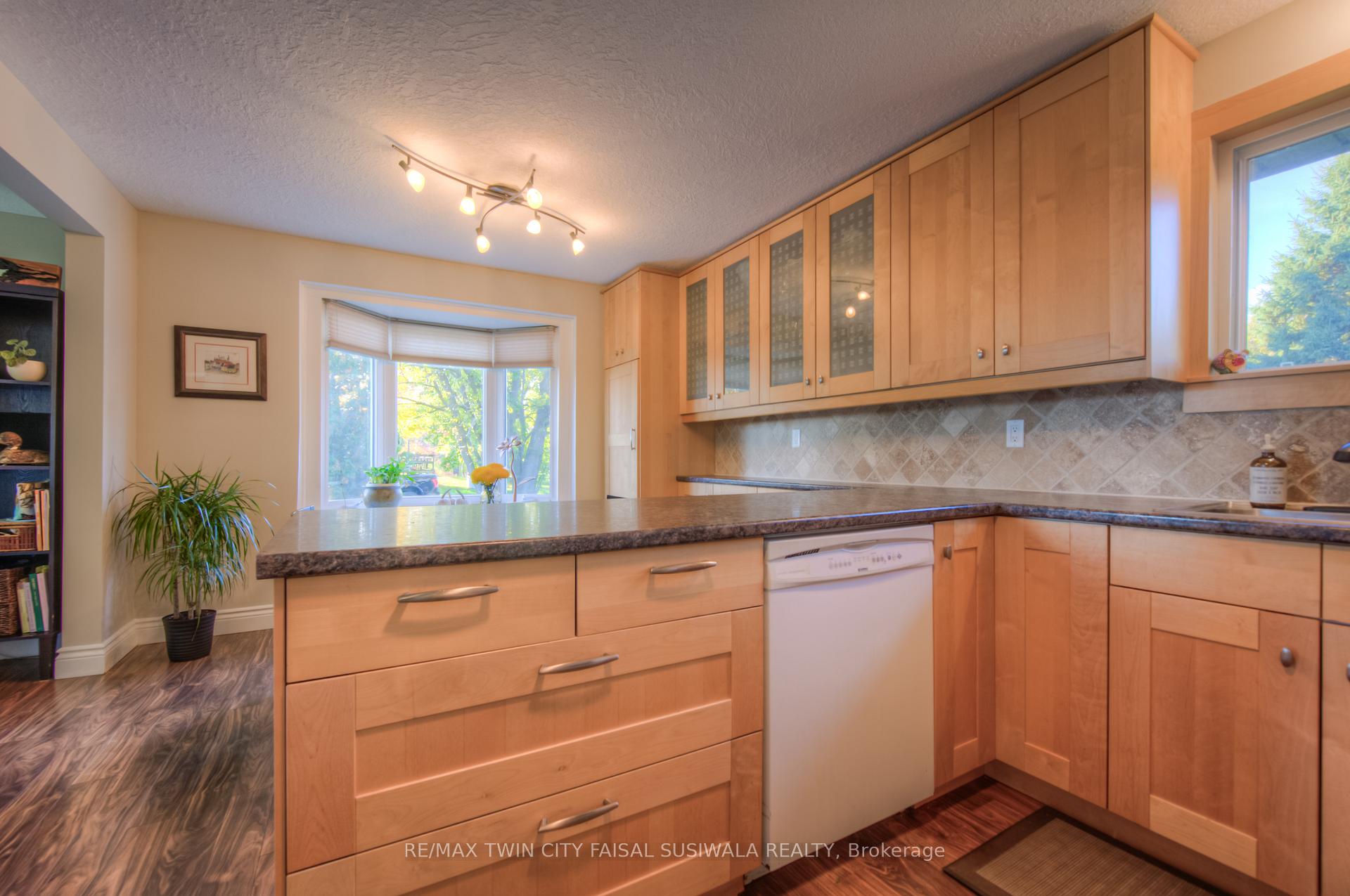 Photo 13 of 1855 Concession 8 Road W, Hamilton, Rural Flamborough — HOMEH