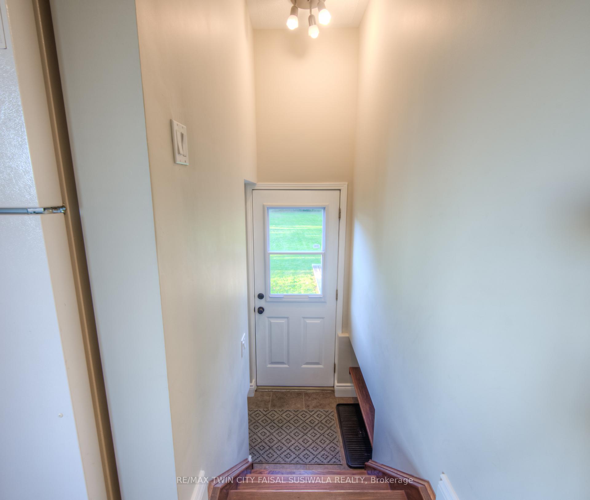 Photo 16 of 1855 Concession 8 Road W, Hamilton, Rural Flamborough — HOMEH