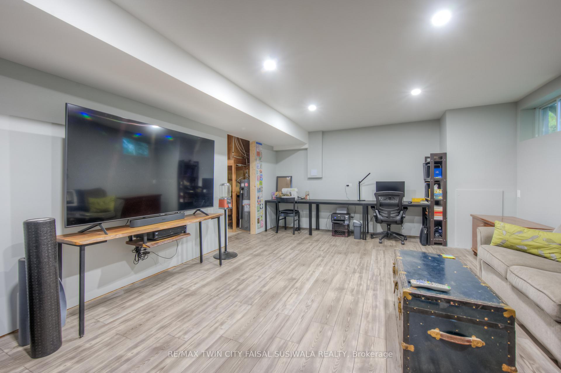 Photo 28 of 1855 Concession 8 Road W, Hamilton, Rural Flamborough — HOMEH