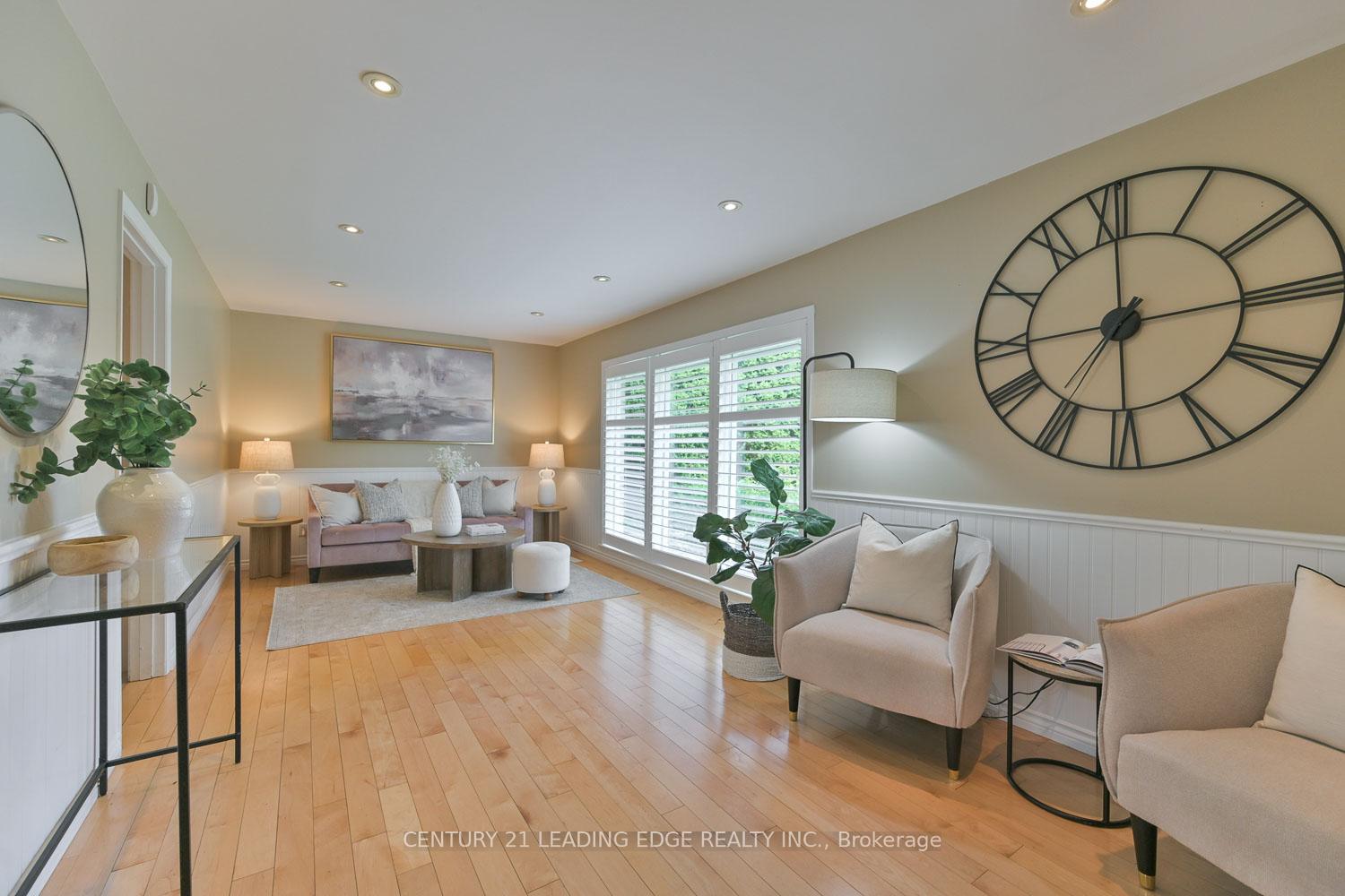 Photo 2 of 40 Fonthill Boulevard, Markham, Unionville — HOMEH
