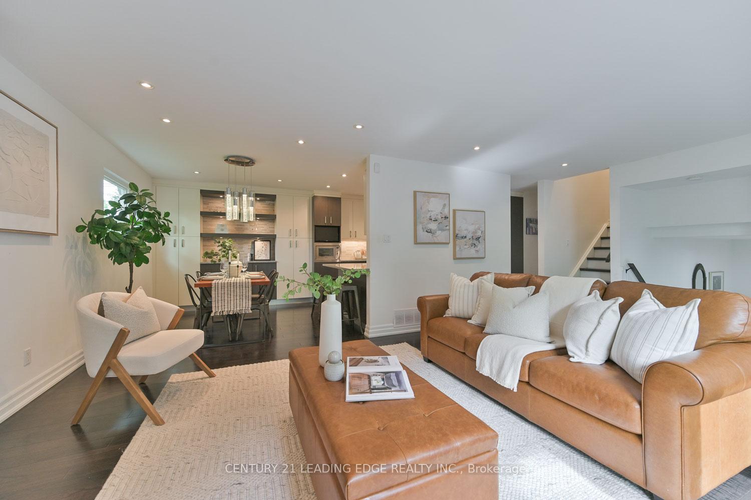 Photo 8 of 40 Fonthill Boulevard, Markham, Unionville — HOMEH