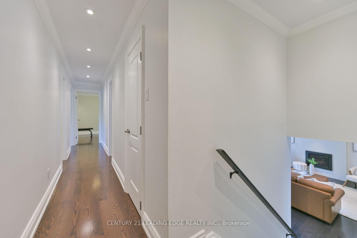 Photo 23 of 40 Fonthill Boulevard, Markham, Unionville — HOMEH