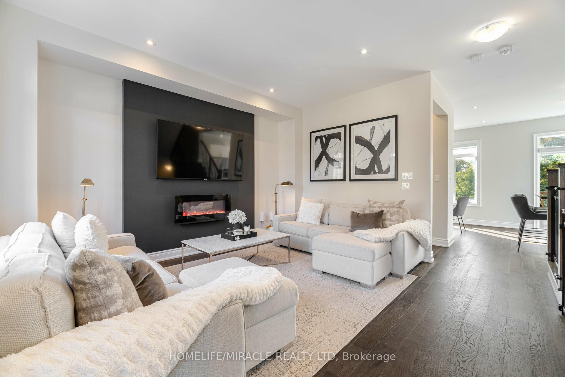 Photo 6 of 13 Ingleside Street, Vaughan, East Woodbridge — HOMEH
