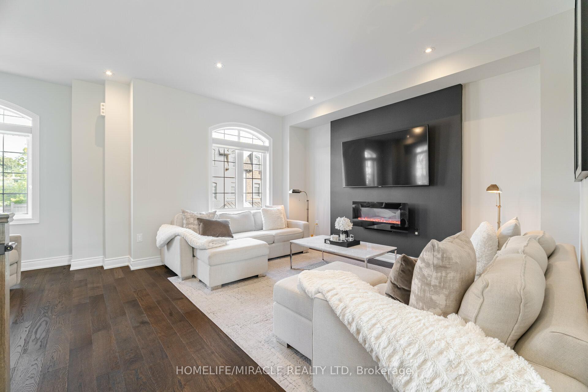 Photo 7 of 13 Ingleside Street, Vaughan, East Woodbridge — HOMEH
