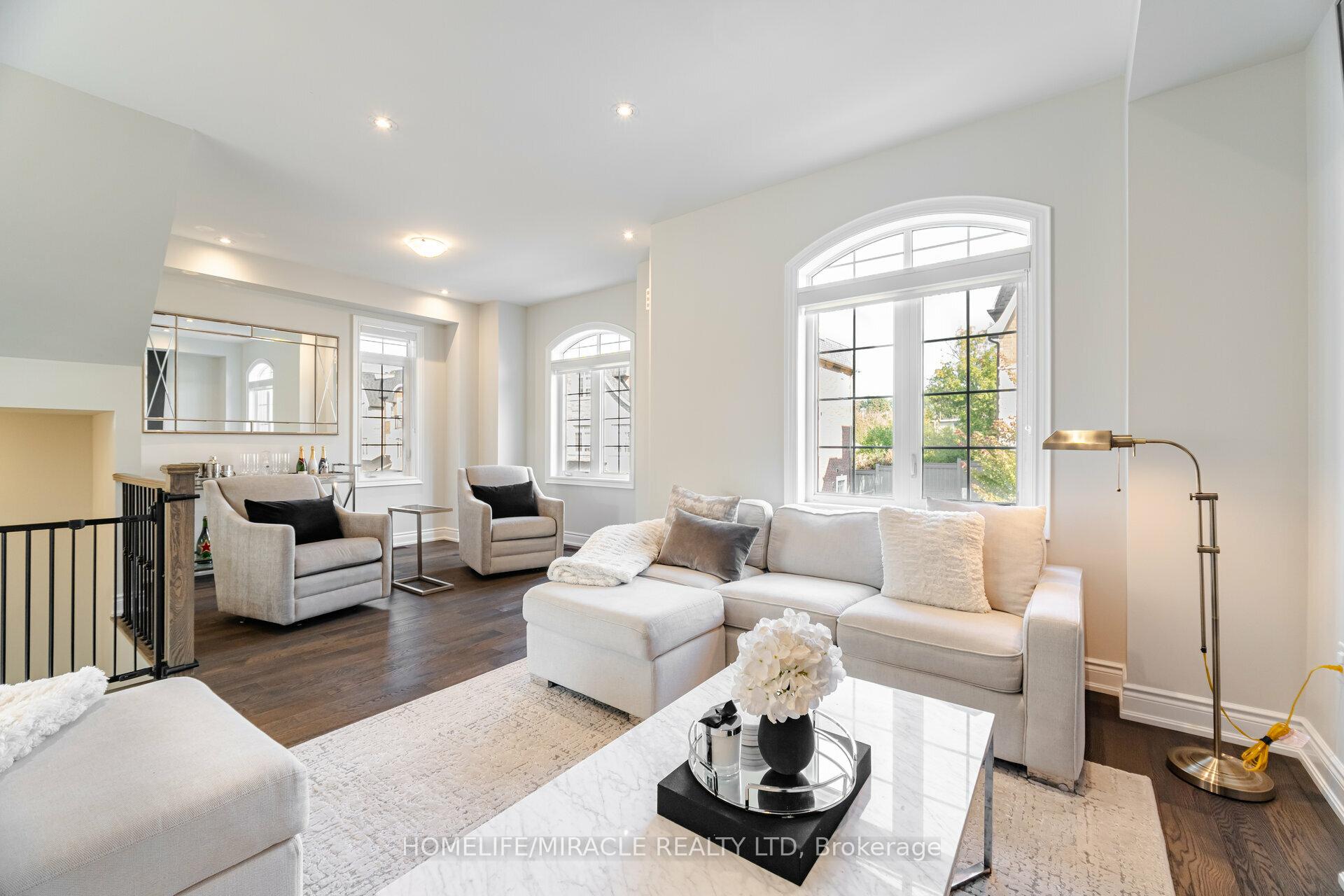 Photo 9 of 13 Ingleside Street, Vaughan, East Woodbridge — HOMEH