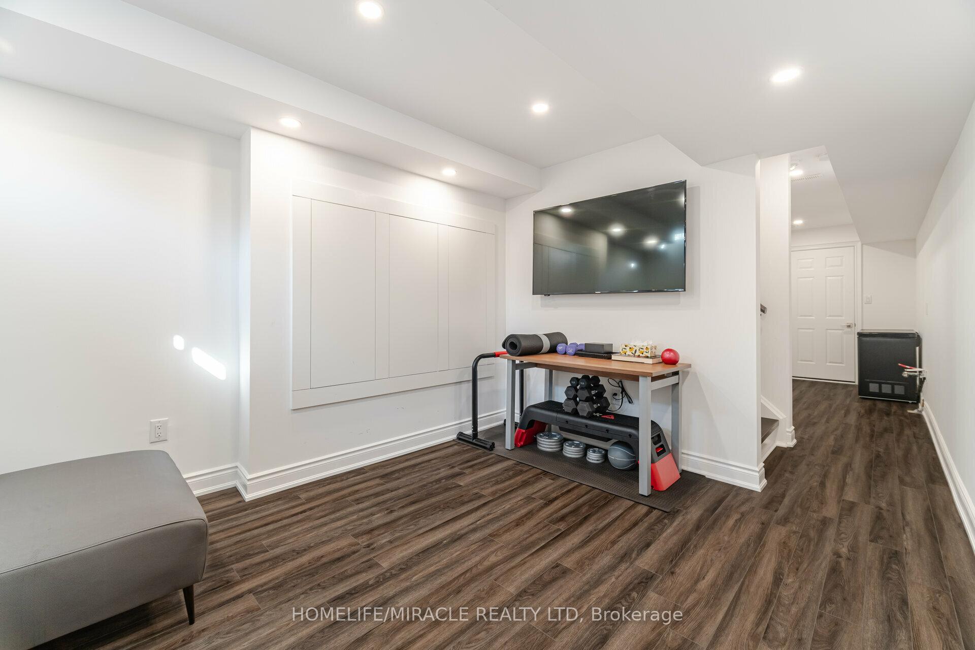 Photo 22 of 13 Ingleside Street, Vaughan, East Woodbridge — HOMEH