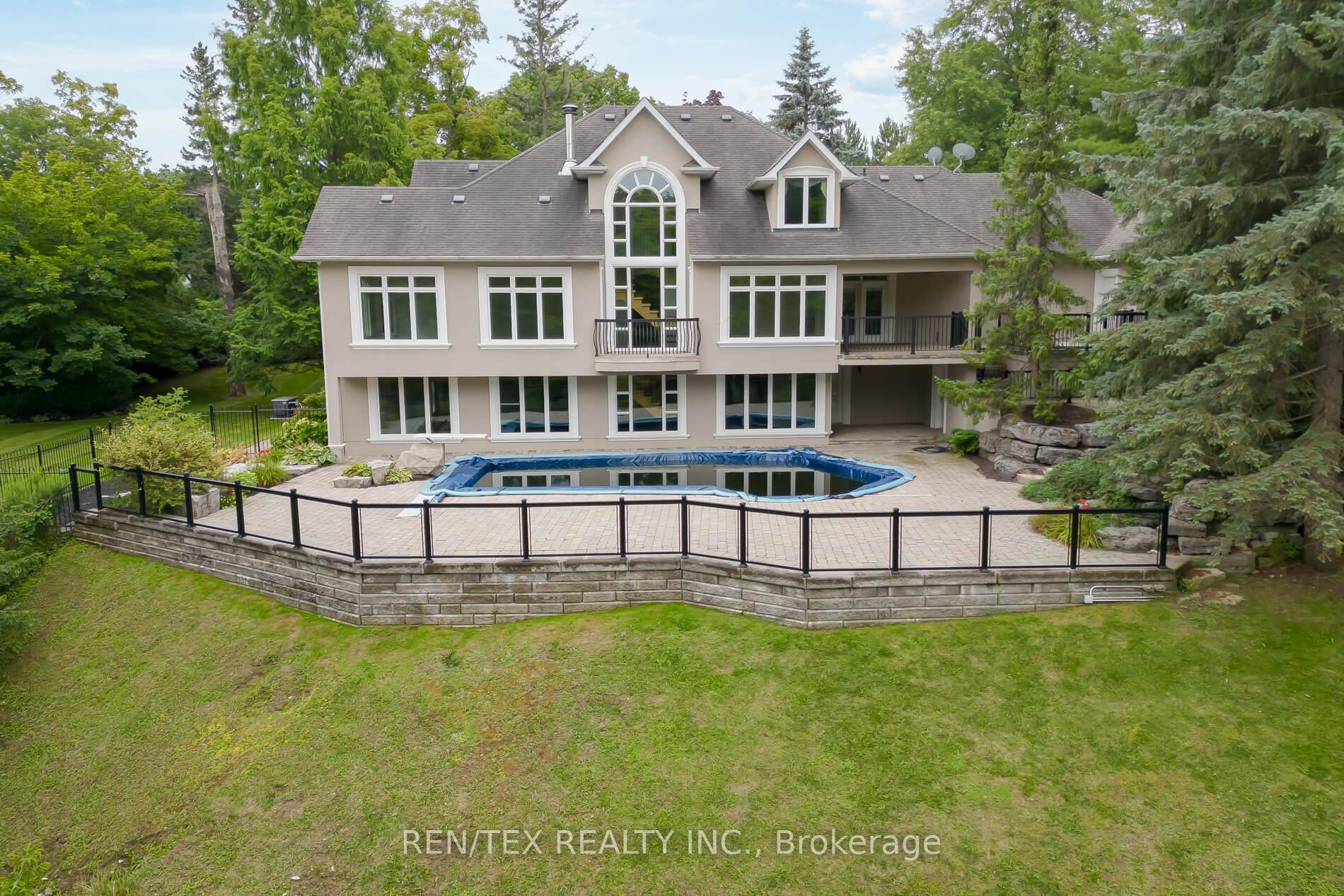 Photo 3 of 90 Klein's Crescent, Vaughan, Kleinburg — HOMEH
