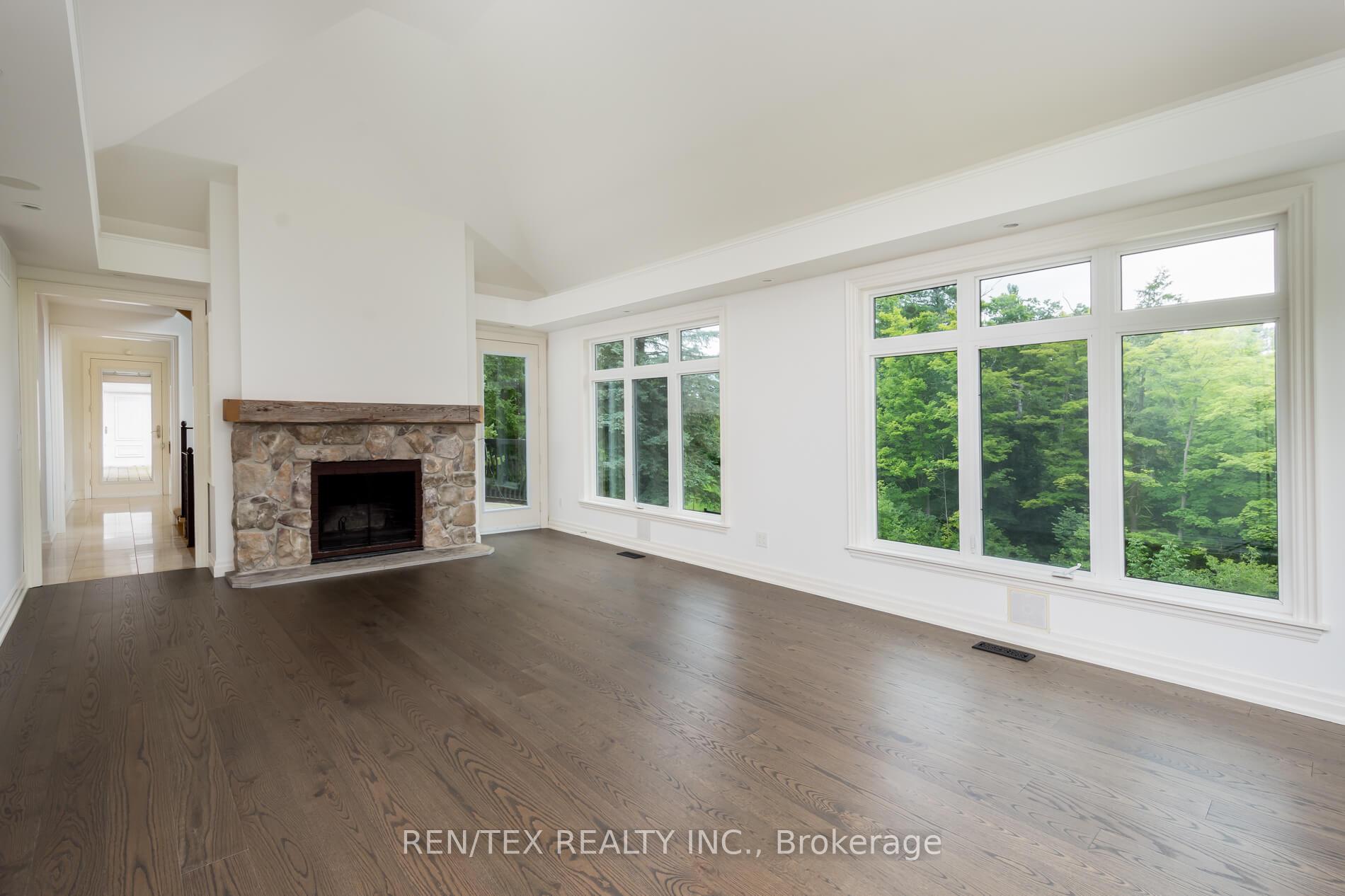 Photo 23 of 90 Klein's Crescent, Vaughan, Kleinburg — HOMEH