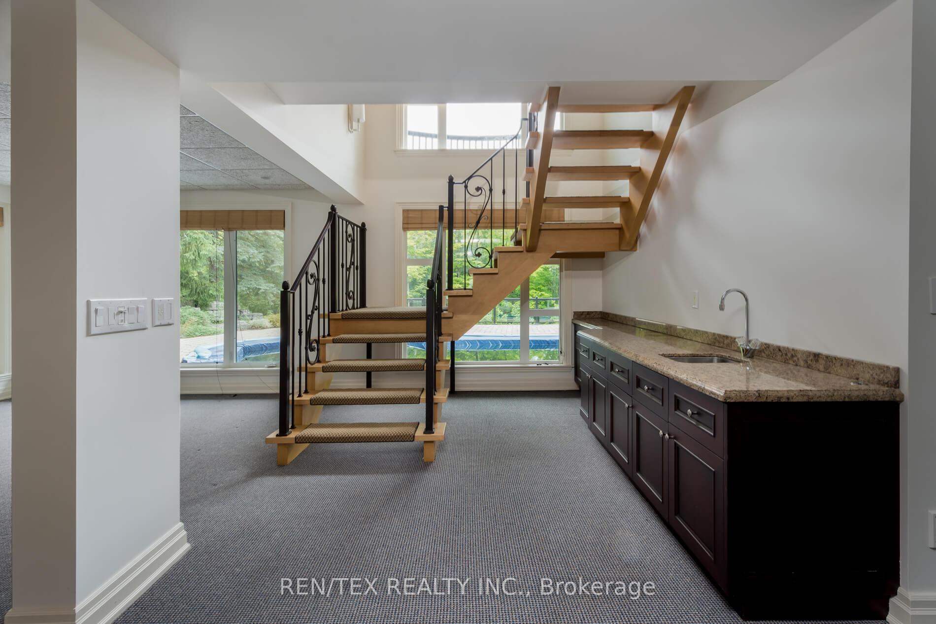 Photo 35 of 90 Klein's Crescent, Vaughan, Kleinburg — HOMEH