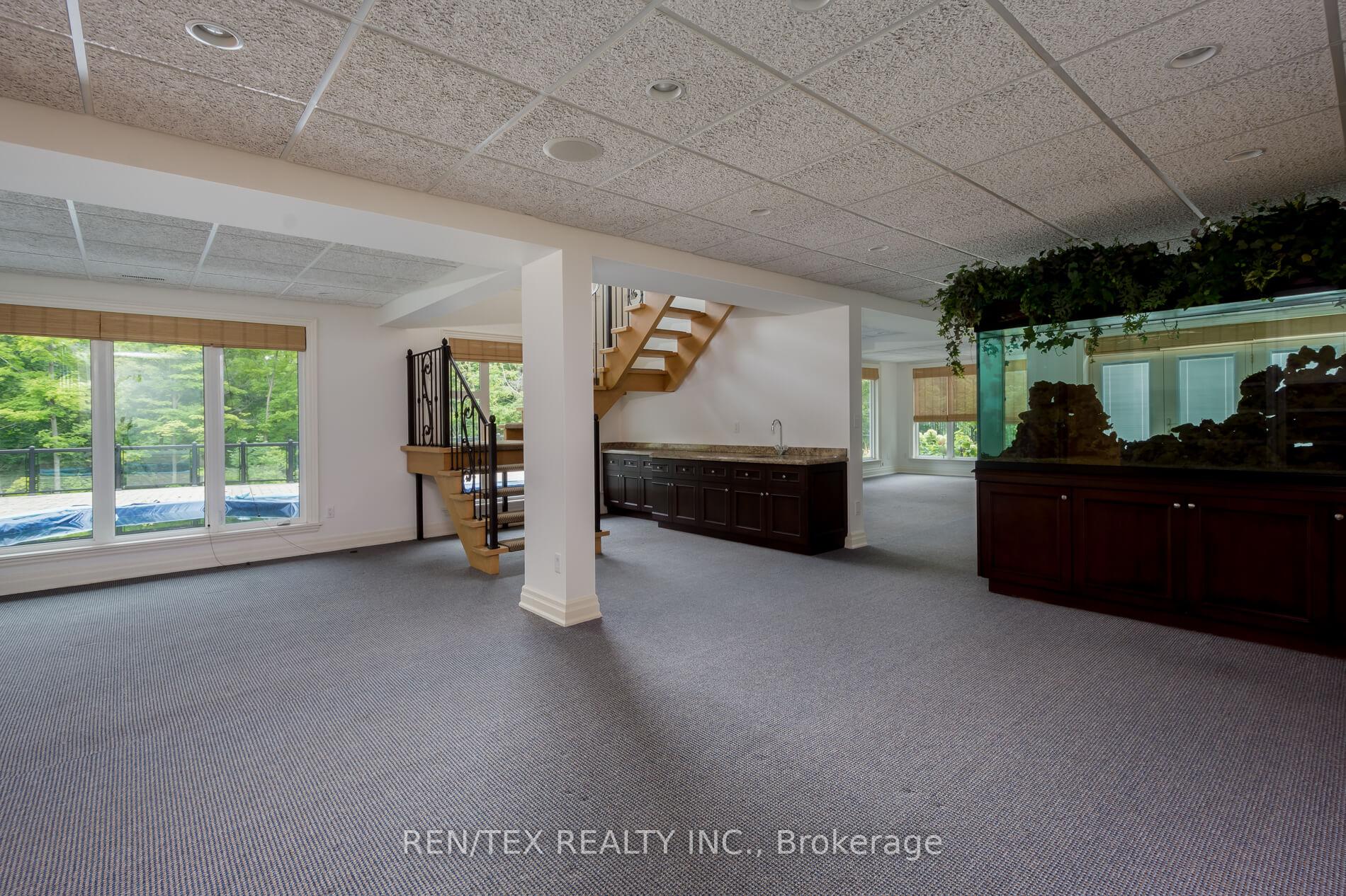 Photo 48 of 90 Klein's Crescent, Vaughan, Kleinburg — HOMEH