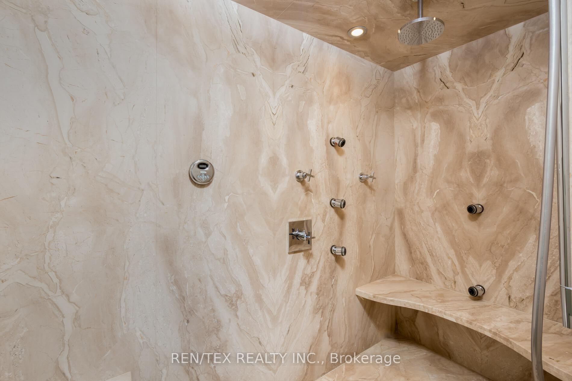 Photo 42 of 90 Klein's Crescent, Vaughan, Kleinburg — HOMEH