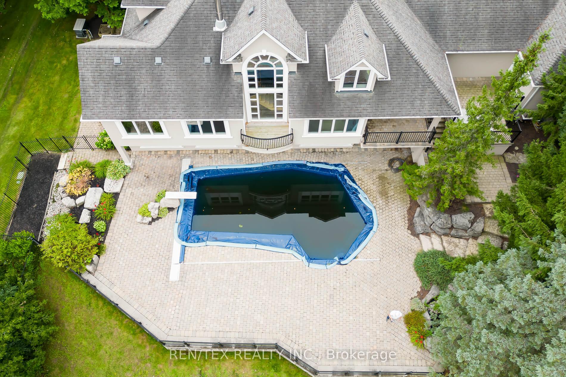 Photo 49 of 90 Klein's Crescent, Vaughan, Kleinburg — HOMEH
