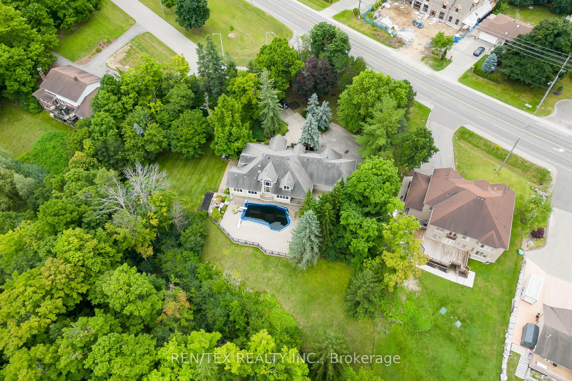 Photo 45 of 90 Klein's Crescent, Vaughan, Kleinburg — HOMEH