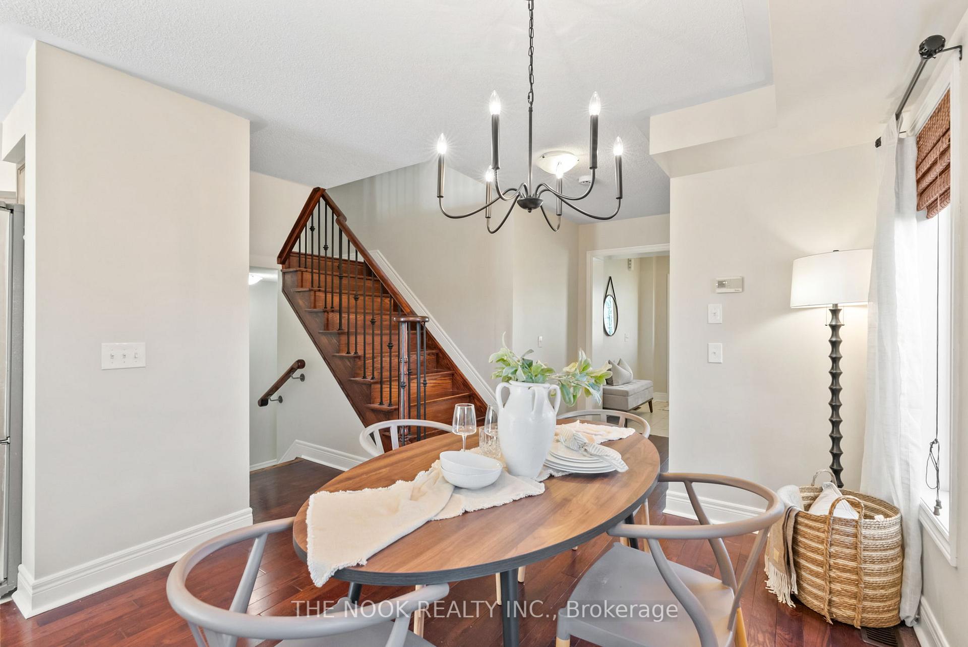Photo 6 of 93 Dewell Crescent, Clarington, Courtice — HOMEH