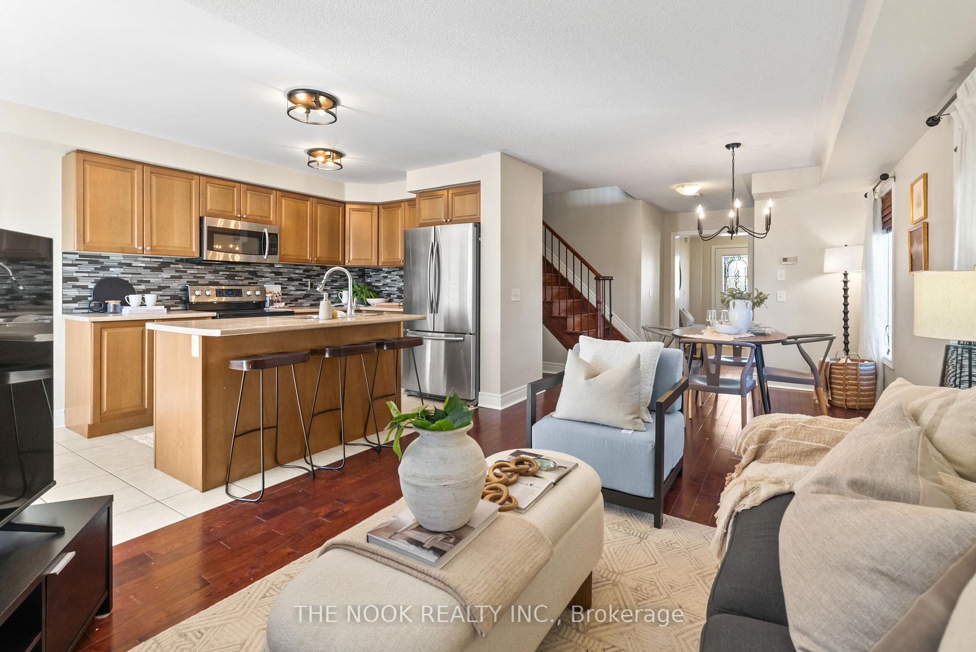 Photo 12 of 93 Dewell Crescent, Clarington, Courtice — HOMEH
