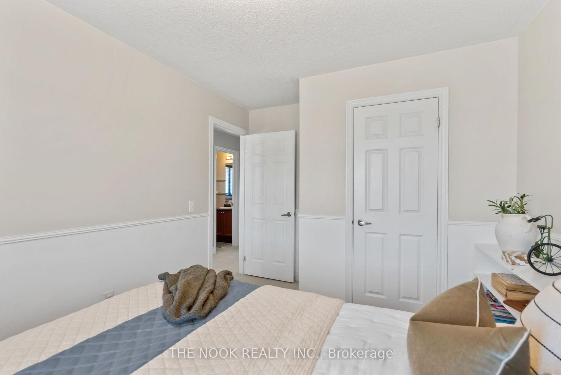 Photo 34 of 93 Dewell Crescent, Clarington, Courtice — HOMEH