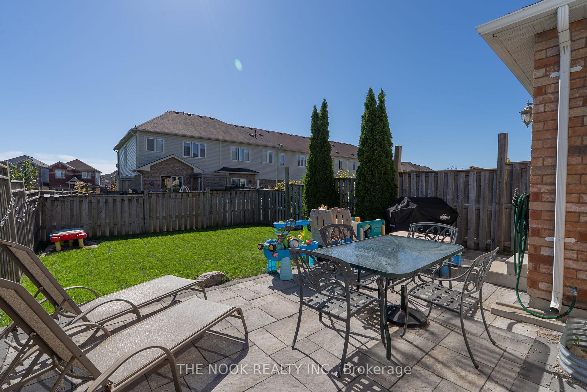 Photo 39 of 93 Dewell Crescent, Clarington, Courtice — HOMEH