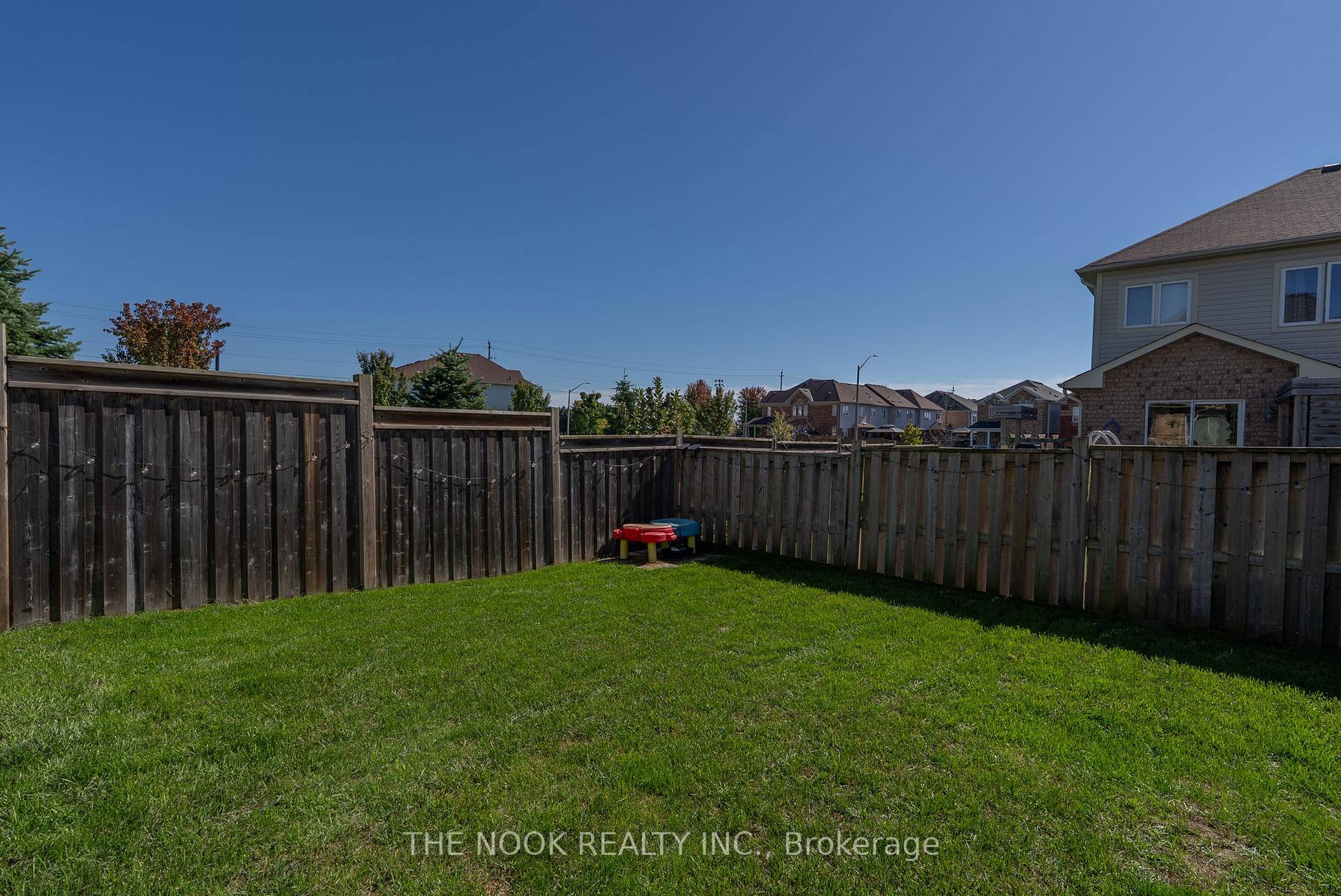 Photo 42 of 93 Dewell Crescent, Clarington, Courtice — HOMEH