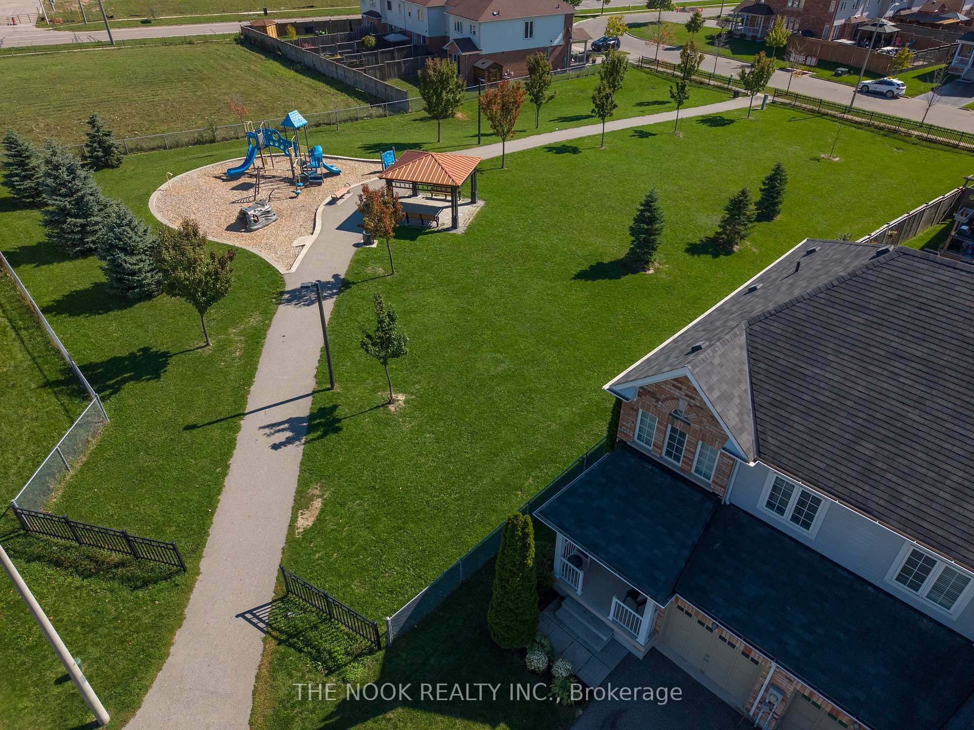 Photo 46 of 93 Dewell Crescent, Clarington, Courtice — HOMEH