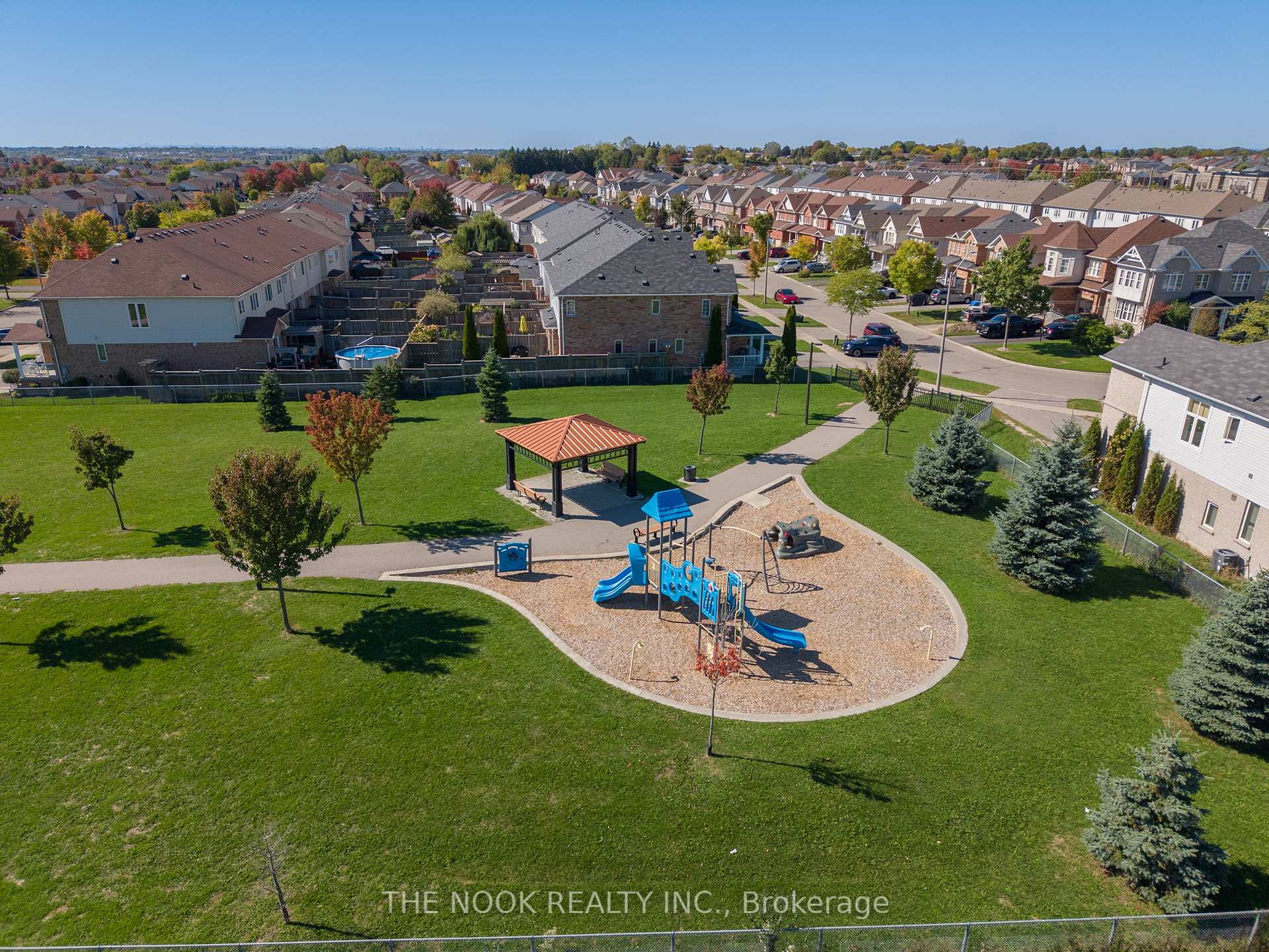 Photo 47 of 93 Dewell Crescent, Clarington, Courtice — HOMEH