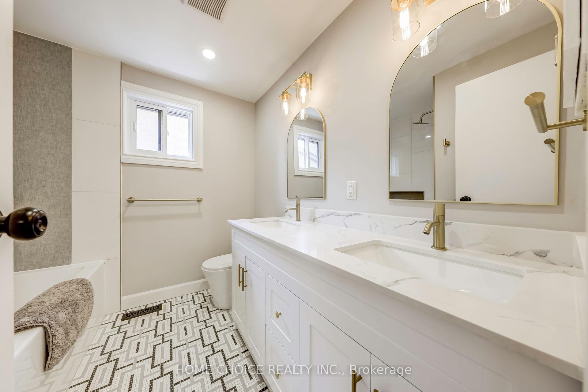 Photo 16 of 48 Hendon Road W, Markham, Milliken Mills East — HOMEH