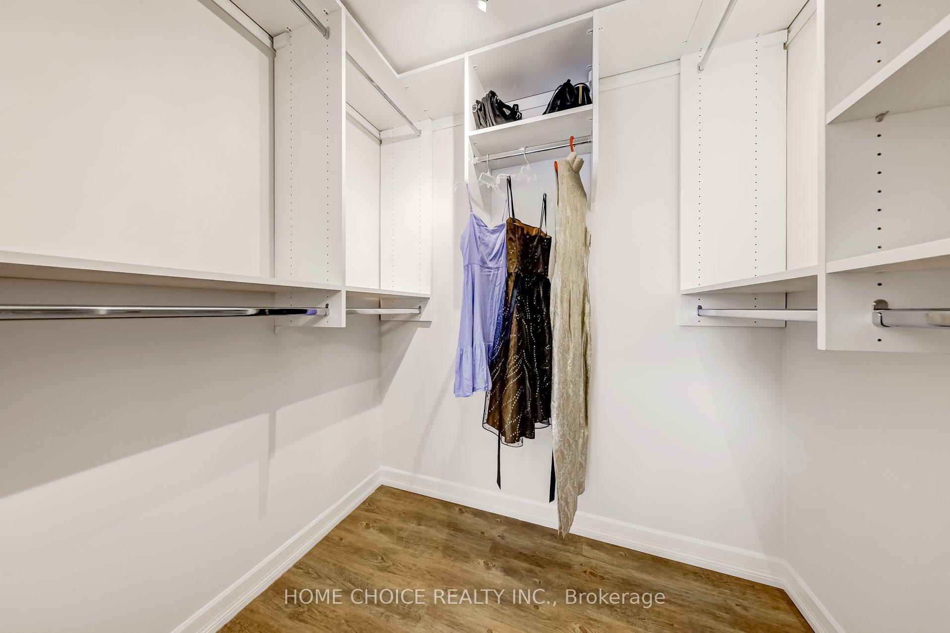Photo 19 of 48 Hendon Road W, Markham, Milliken Mills East — HOMEH