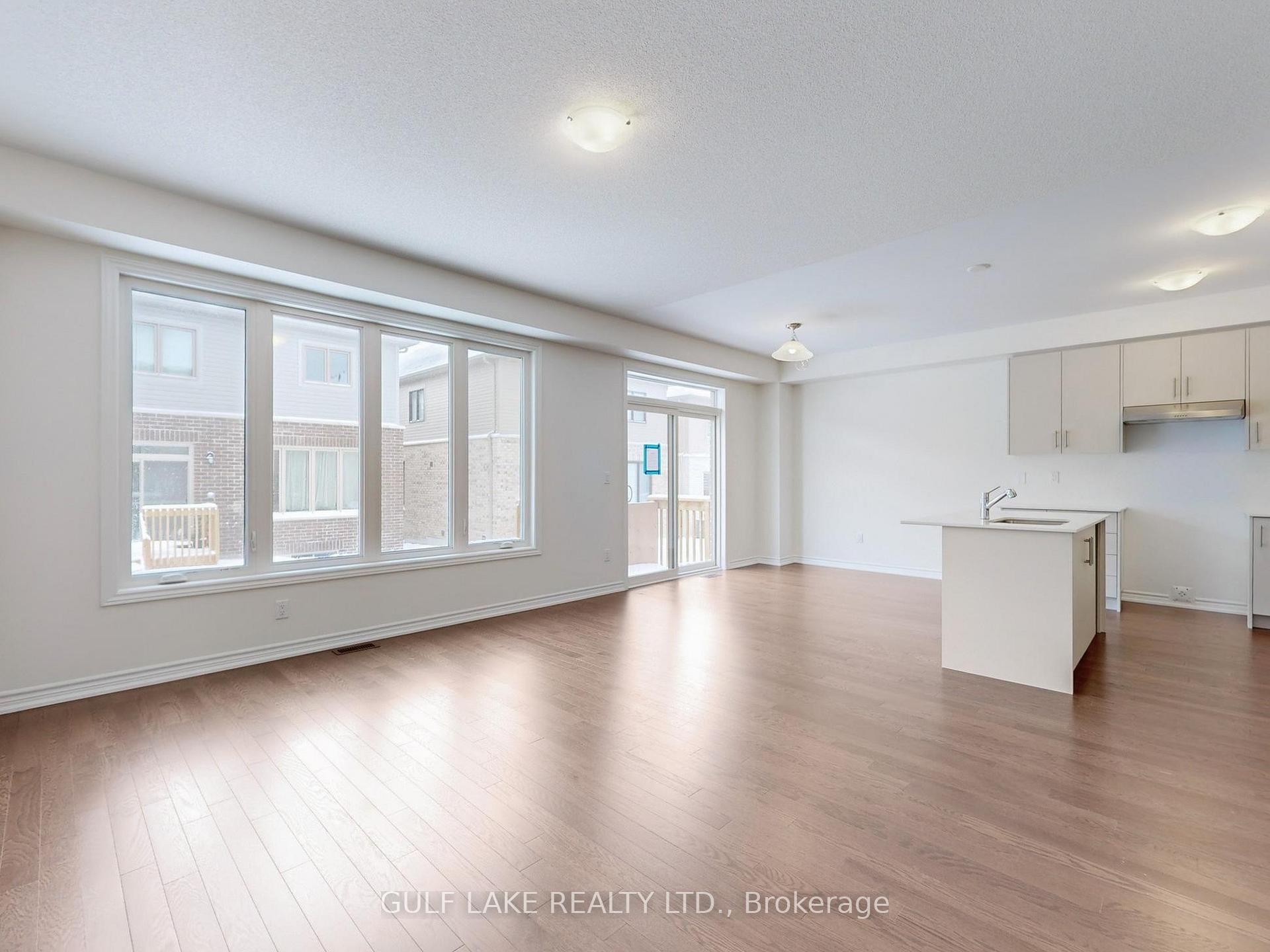 Photo 5 of 34 Gemini Drive, Barrie, Rural Barrie Southeast — HOMEH