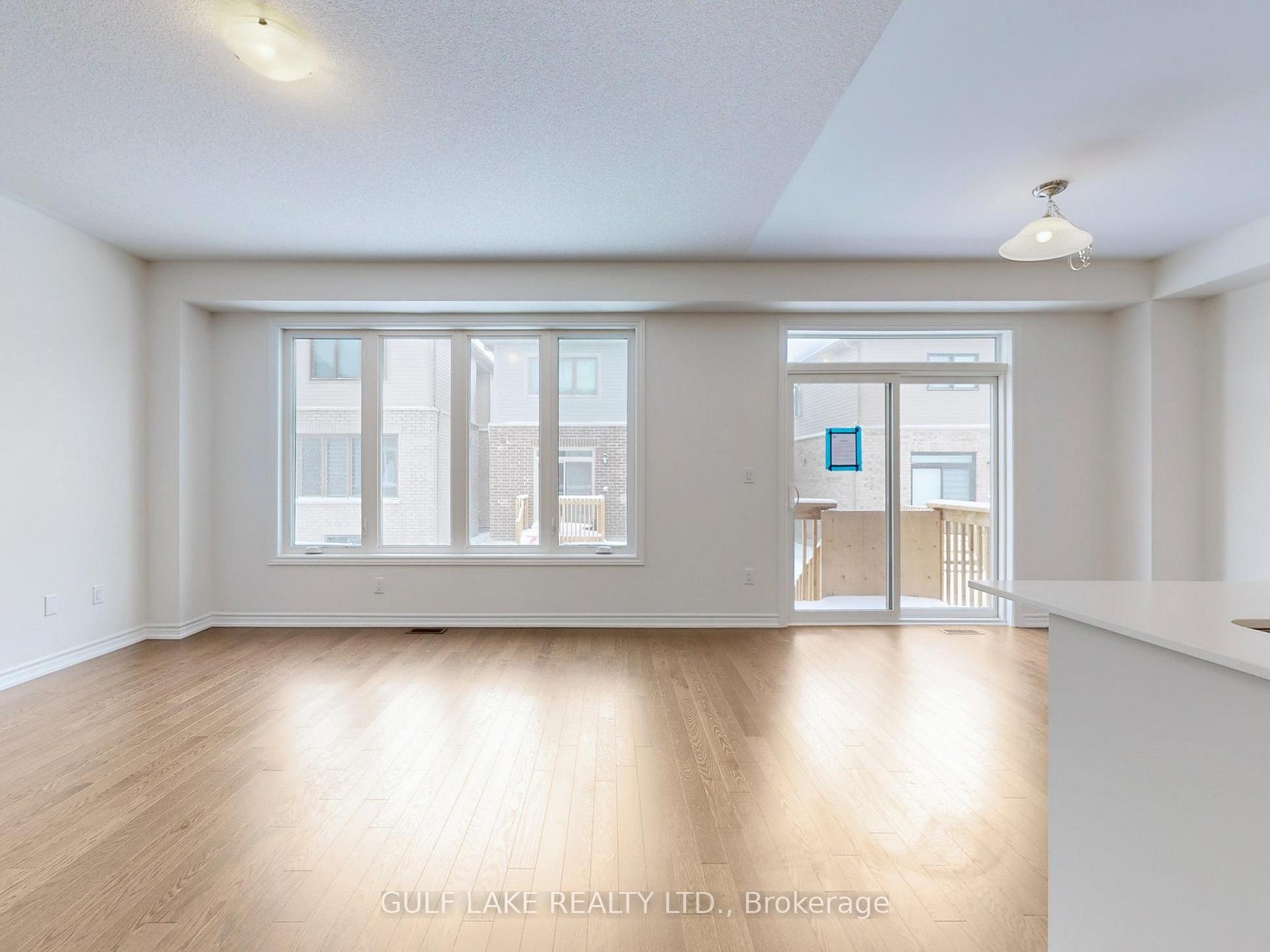 Photo 3 of 34 Gemini Drive, Barrie, Rural Barrie Southeast — HOMEH