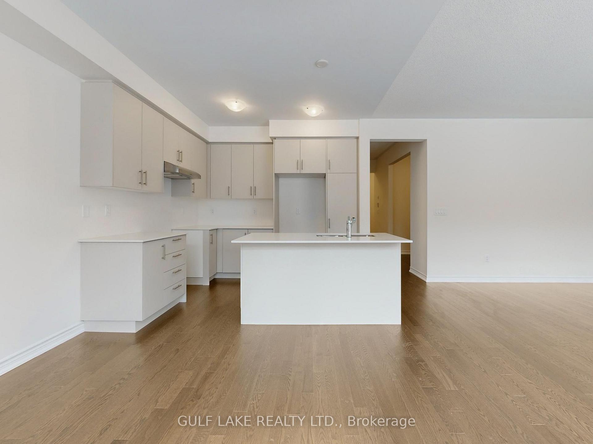Photo 10 of 34 Gemini Drive, Barrie, Rural Barrie Southeast — HOMEH
