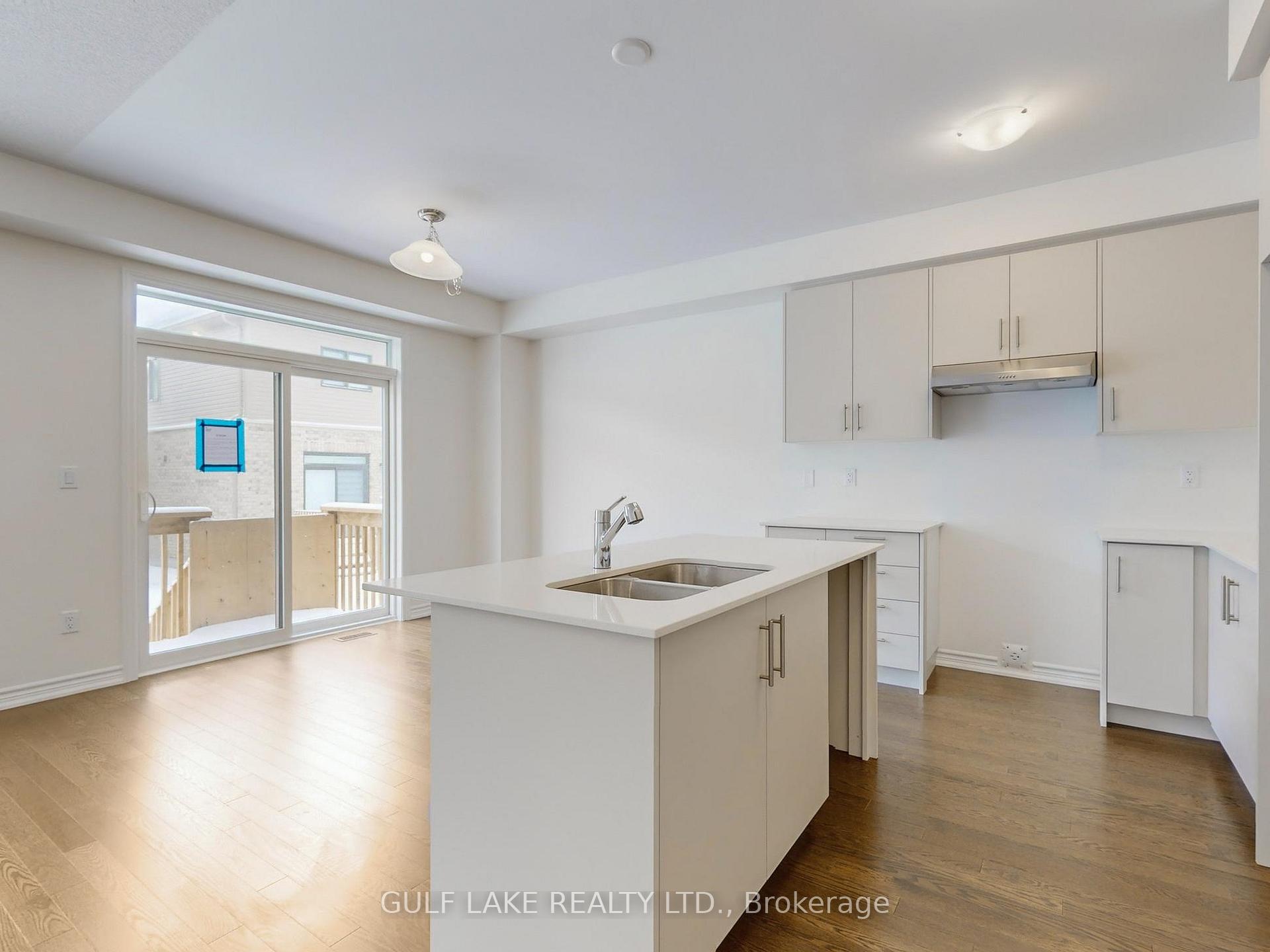 Photo 2 of 34 Gemini Drive, Barrie, Rural Barrie Southeast — HOMEH