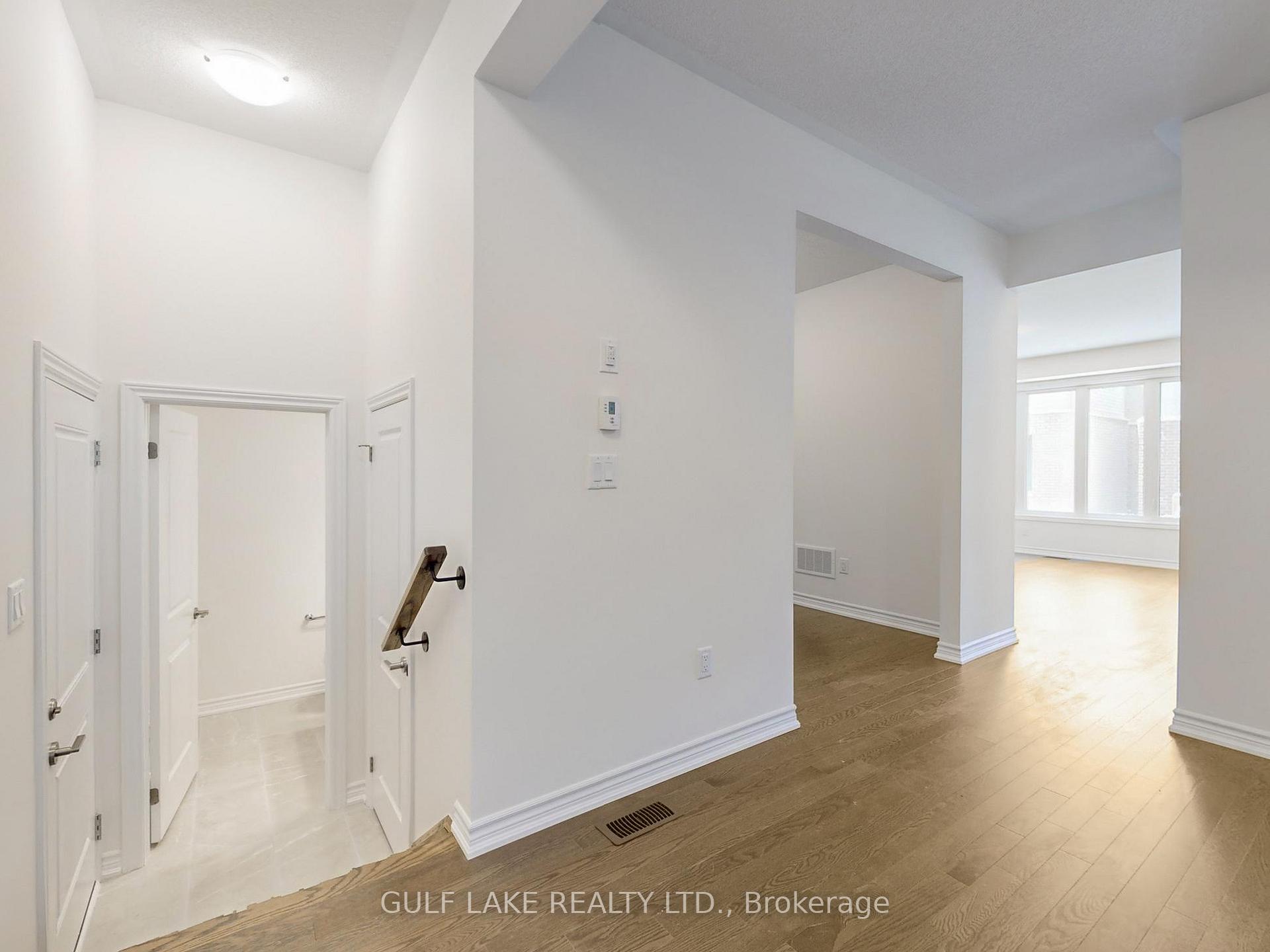 Photo 14 of 34 Gemini Drive, Barrie, Rural Barrie Southeast — HOMEH