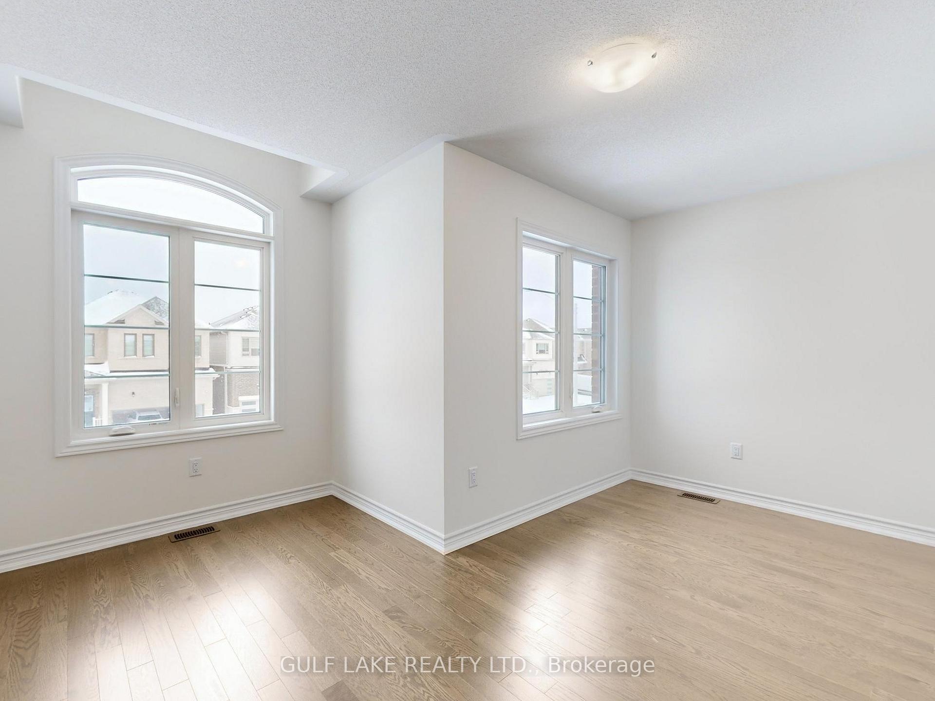 Photo 19 of 34 Gemini Drive, Barrie, Rural Barrie Southeast — HOMEH