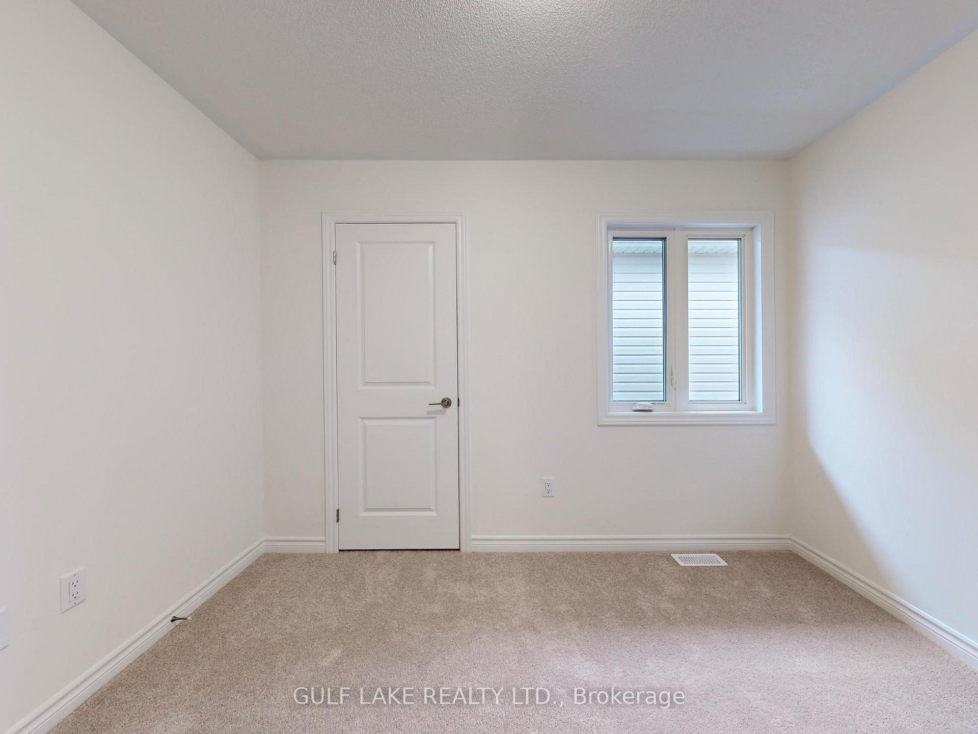 Photo 35 of 34 Gemini Drive, Barrie, Rural Barrie Southeast — HOMEH