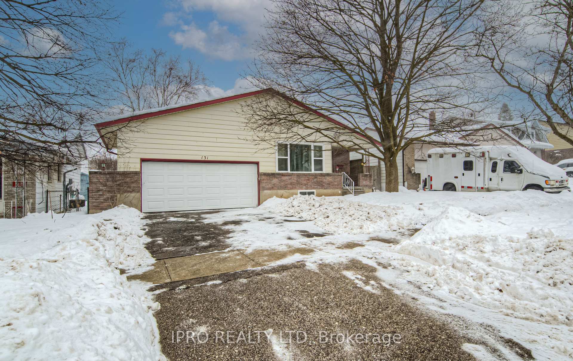 Photo 1 of 131 Hillbrook Crescent, Kitchener, Forest Heights — HOMEH