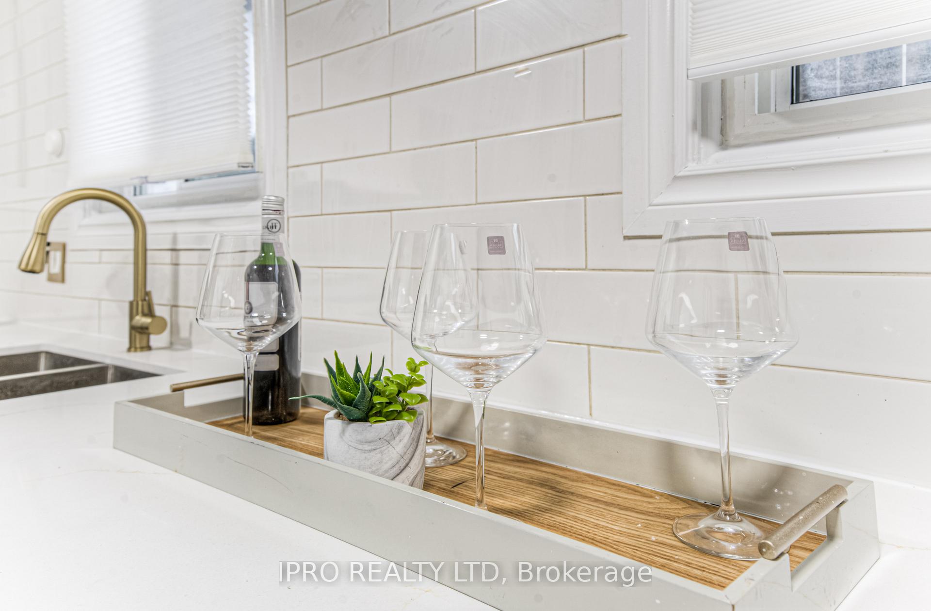 Photo 9 of 131 Hillbrook Crescent, Kitchener, Forest Heights — HOMEH