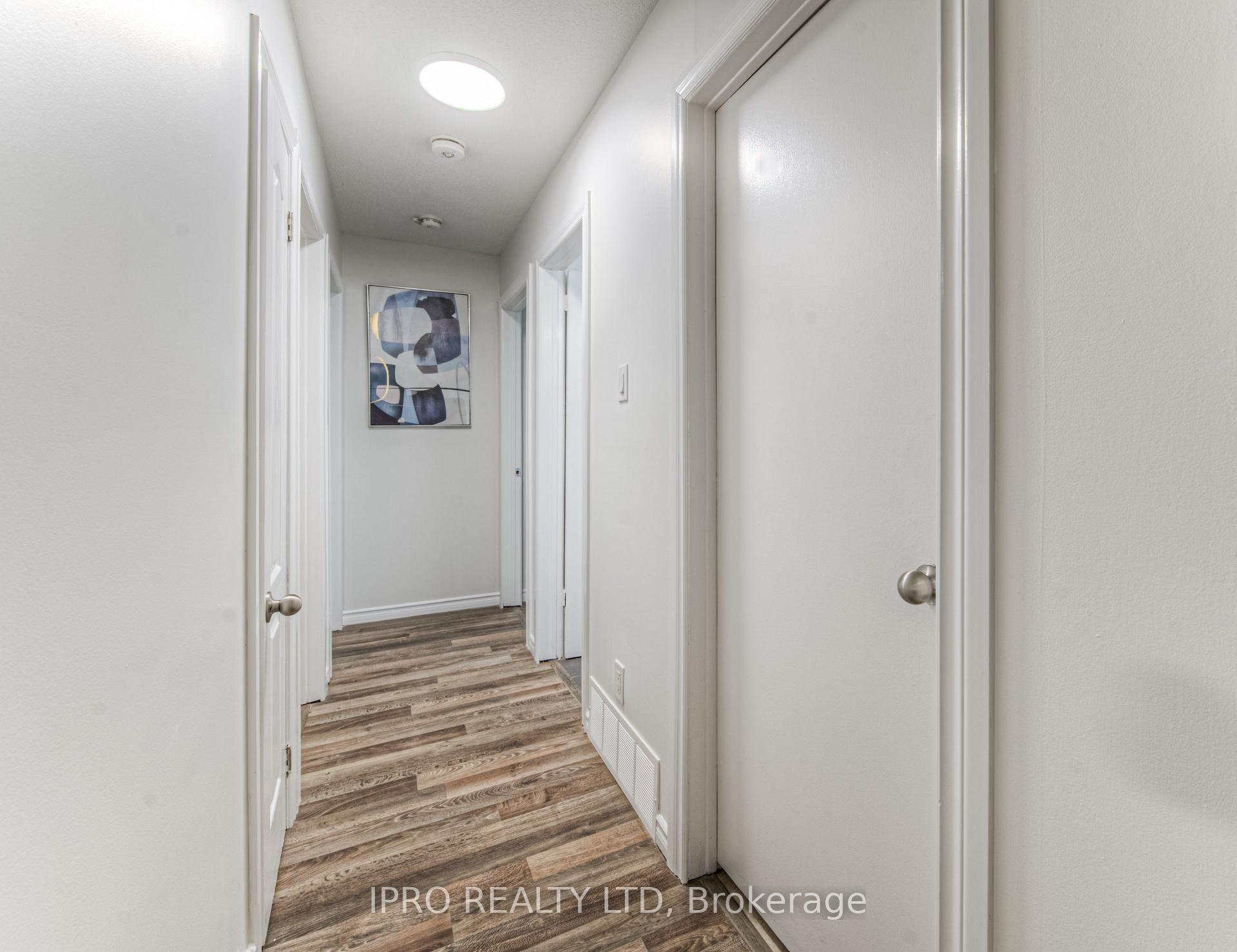 Photo 11 of 131 Hillbrook Crescent, Kitchener, Forest Heights — HOMEH