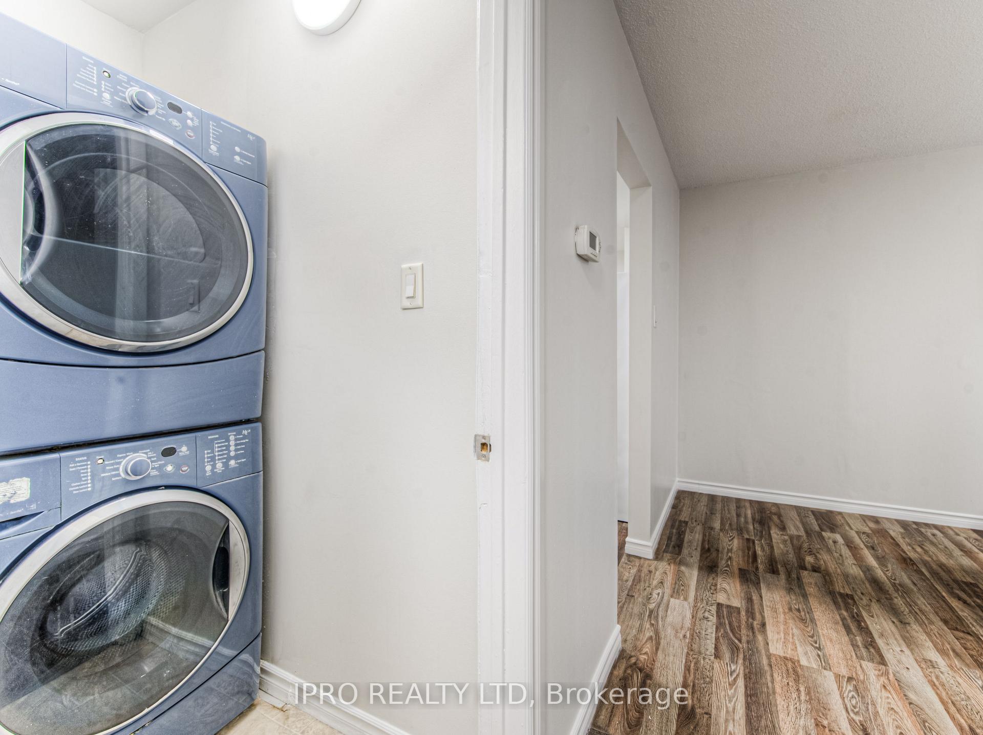 Photo 31 of 131 Hillbrook Crescent, Kitchener, Forest Heights — HOMEH