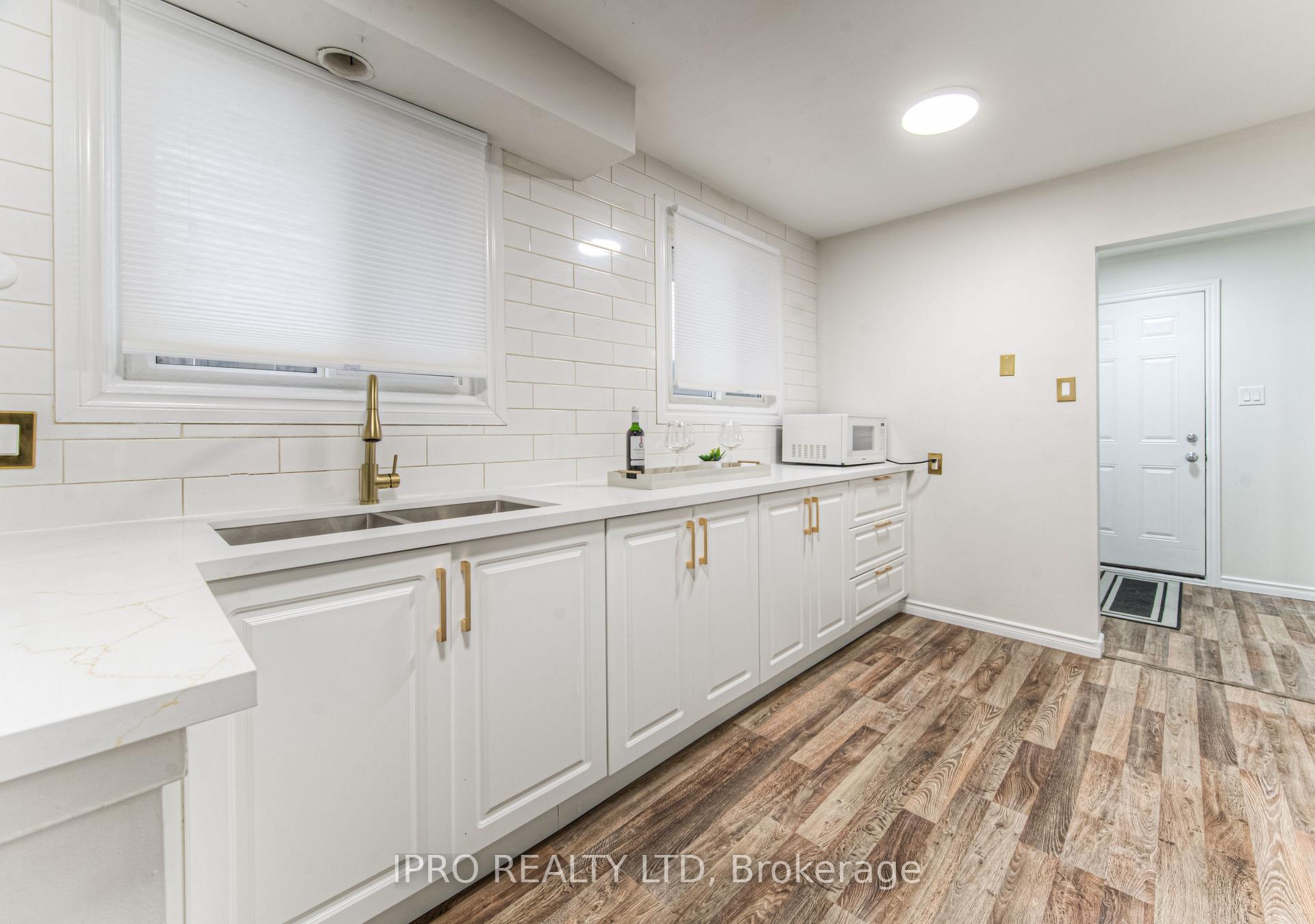Photo 33 of 131 Hillbrook Crescent, Kitchener, Forest Heights — HOMEH