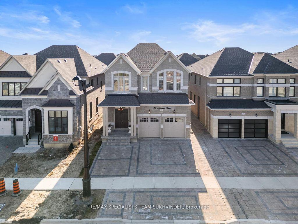 Photo 1 of 36 Chandos Gate, Vaughan, Kleinburg — HOMEH