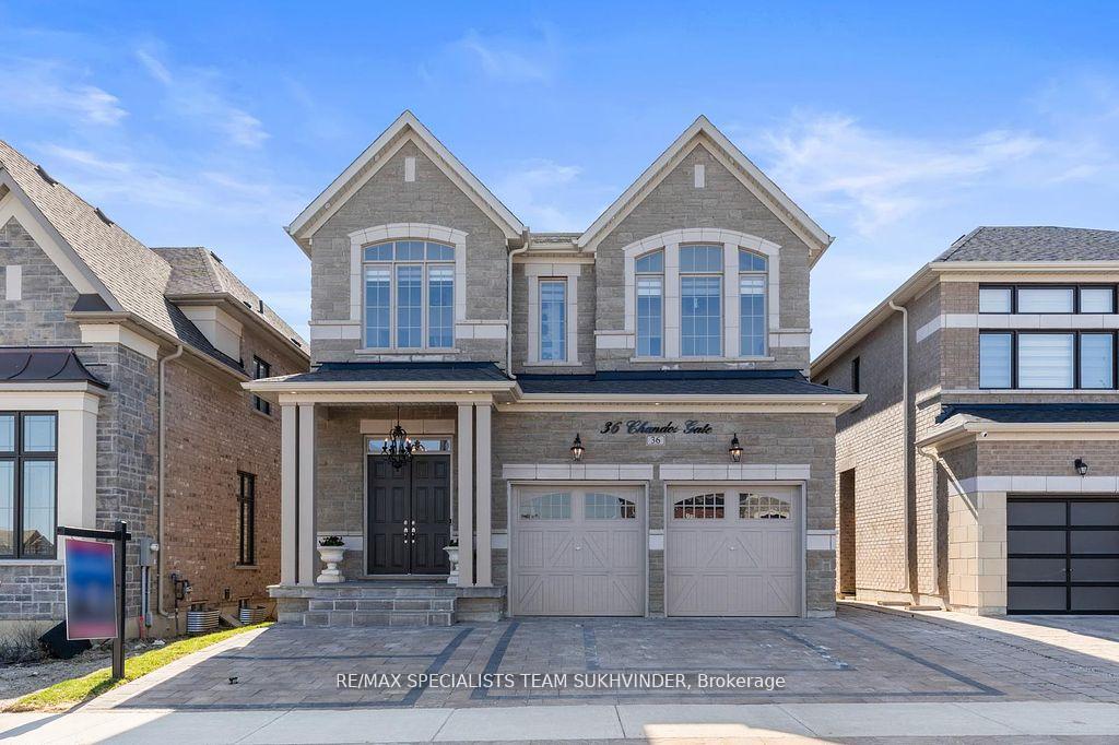 Photo 2 of 36 Chandos Gate, Vaughan, Kleinburg — HOMEH