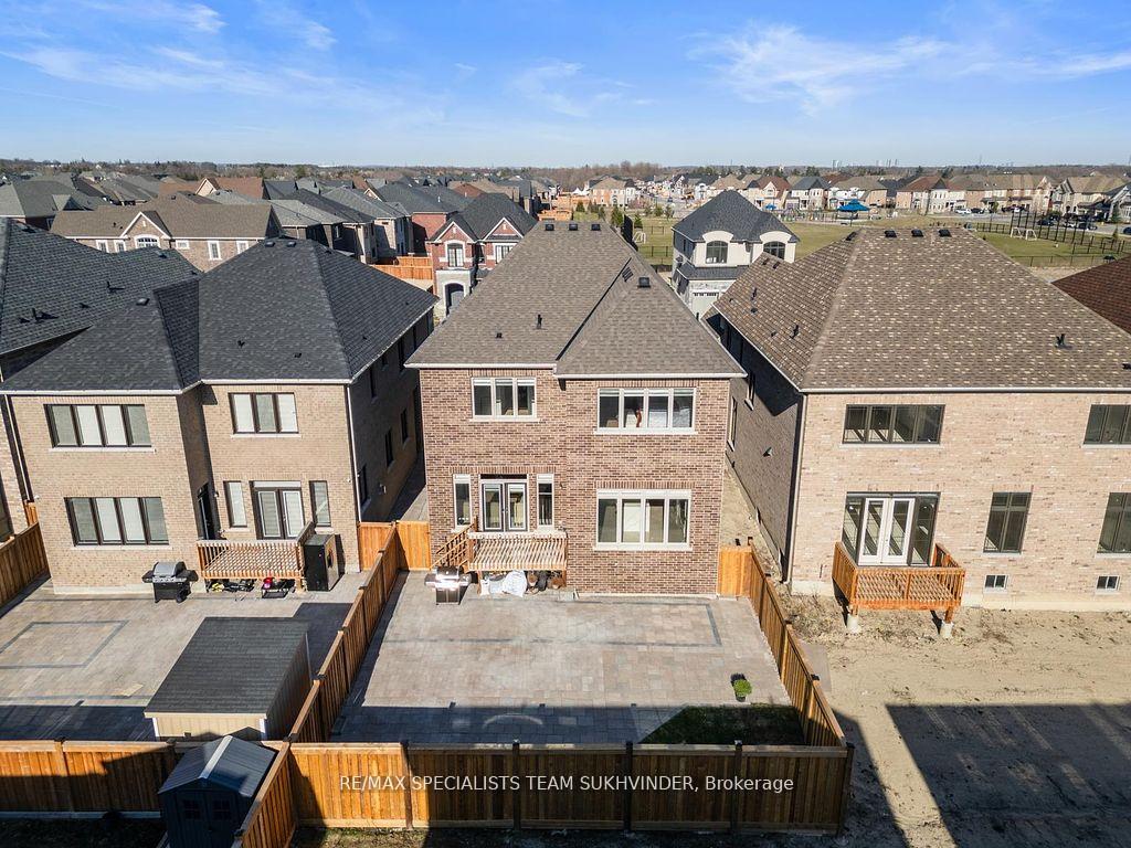 Photo 44 of 36 Chandos Gate, Vaughan, Kleinburg — HOMEH