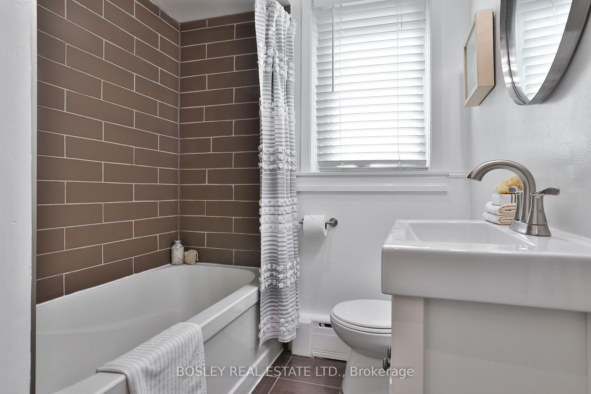 Photo 34 of 100 O'Connor Drive, Toronto, Broadview North — HOMEH