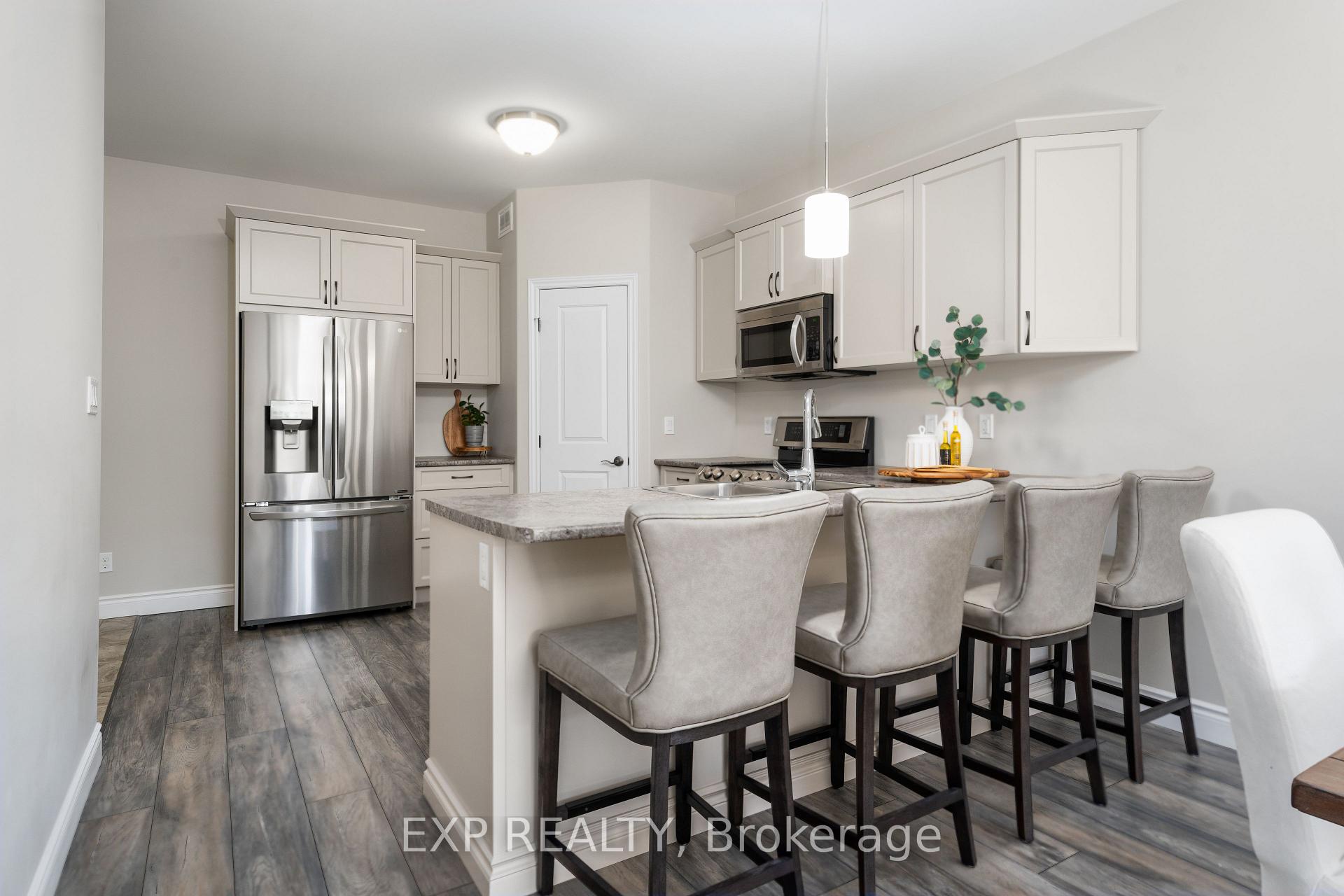 Photo 19 of 31 Farmington Crescent, Belleville, Thurlow Ward — HOMEH
