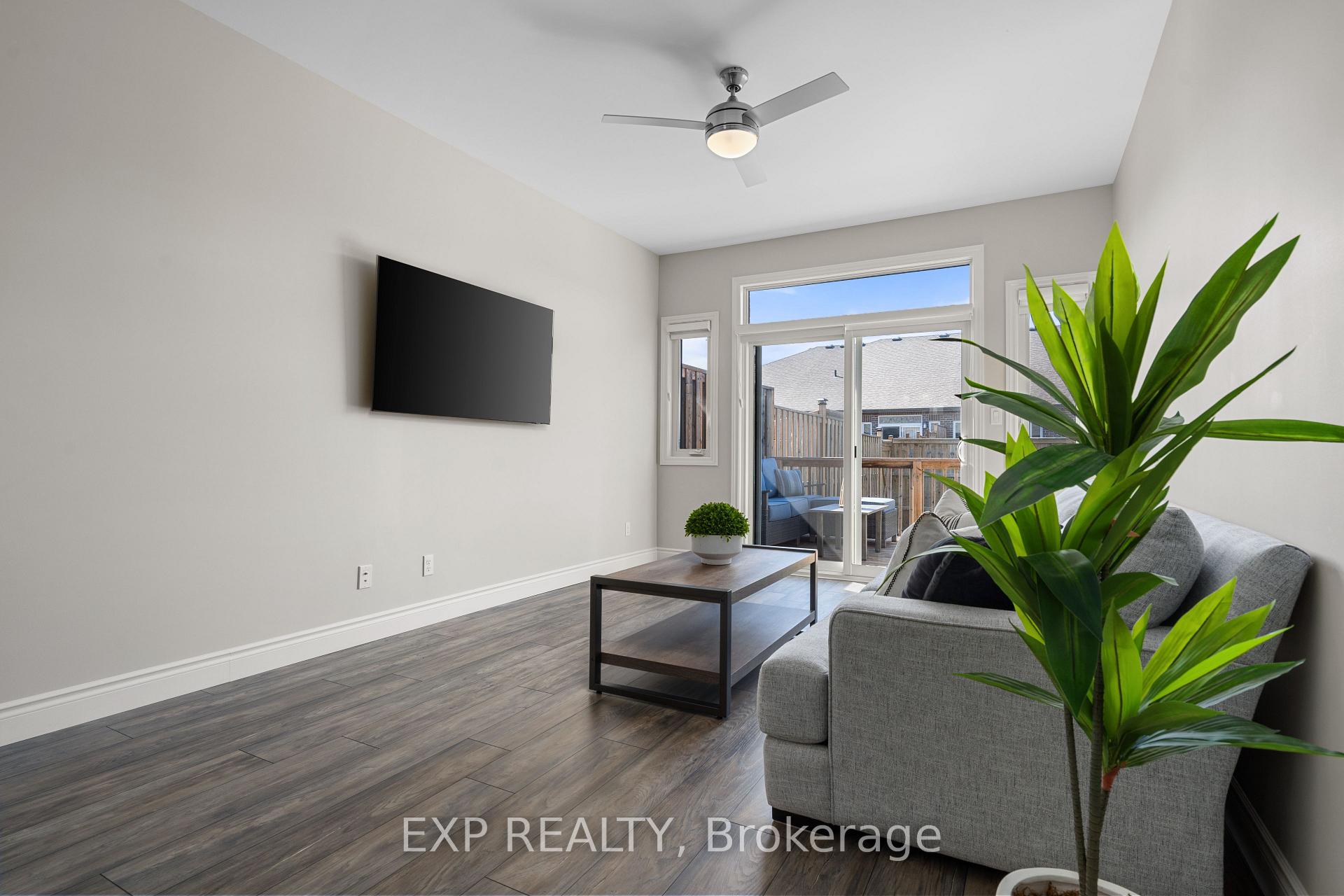 Photo 7 of 31 Farmington Crescent, Belleville, Thurlow Ward — HOMEH