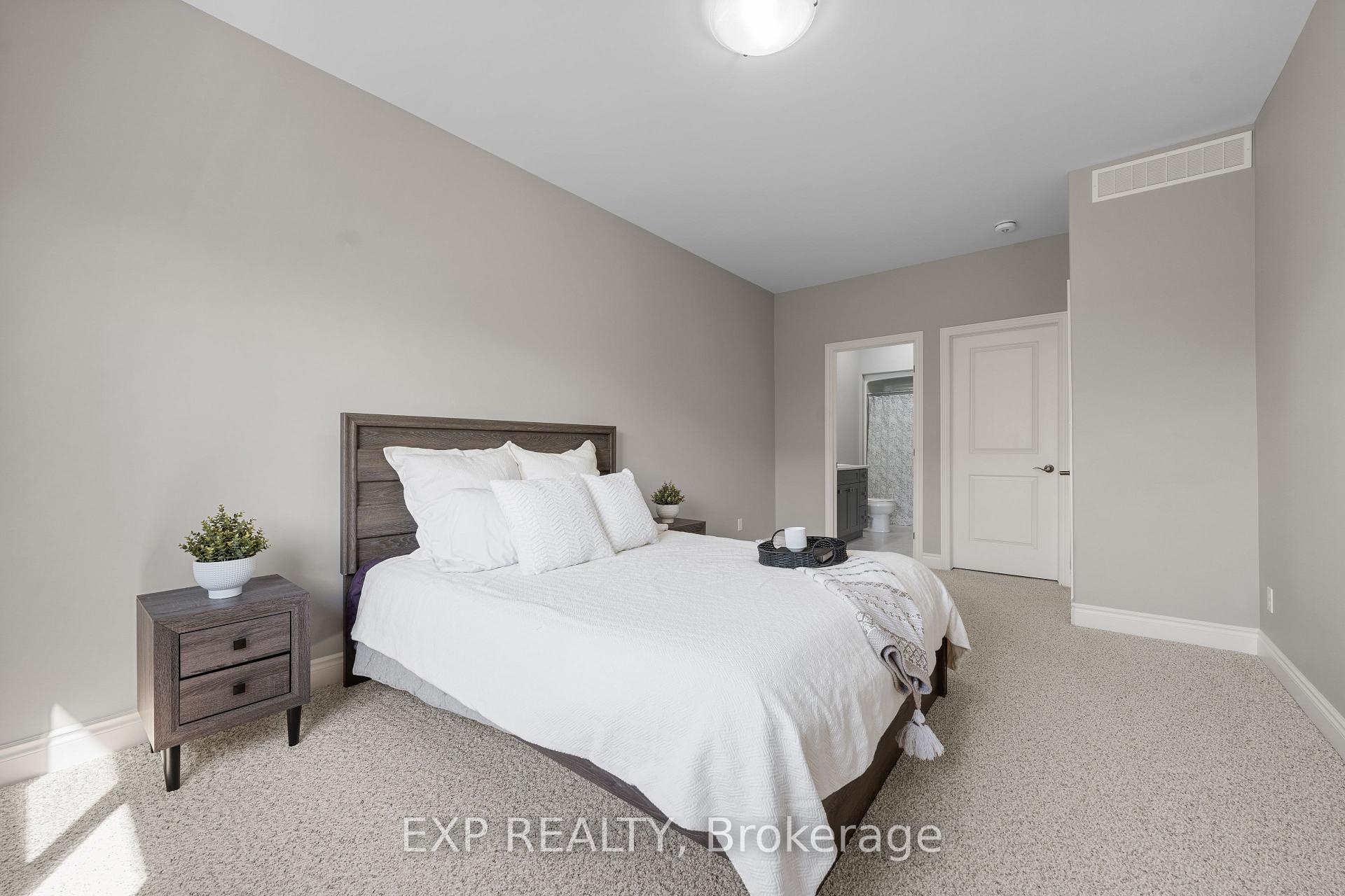 Photo 30 of 31 Farmington Crescent, Belleville, Thurlow Ward — HOMEH